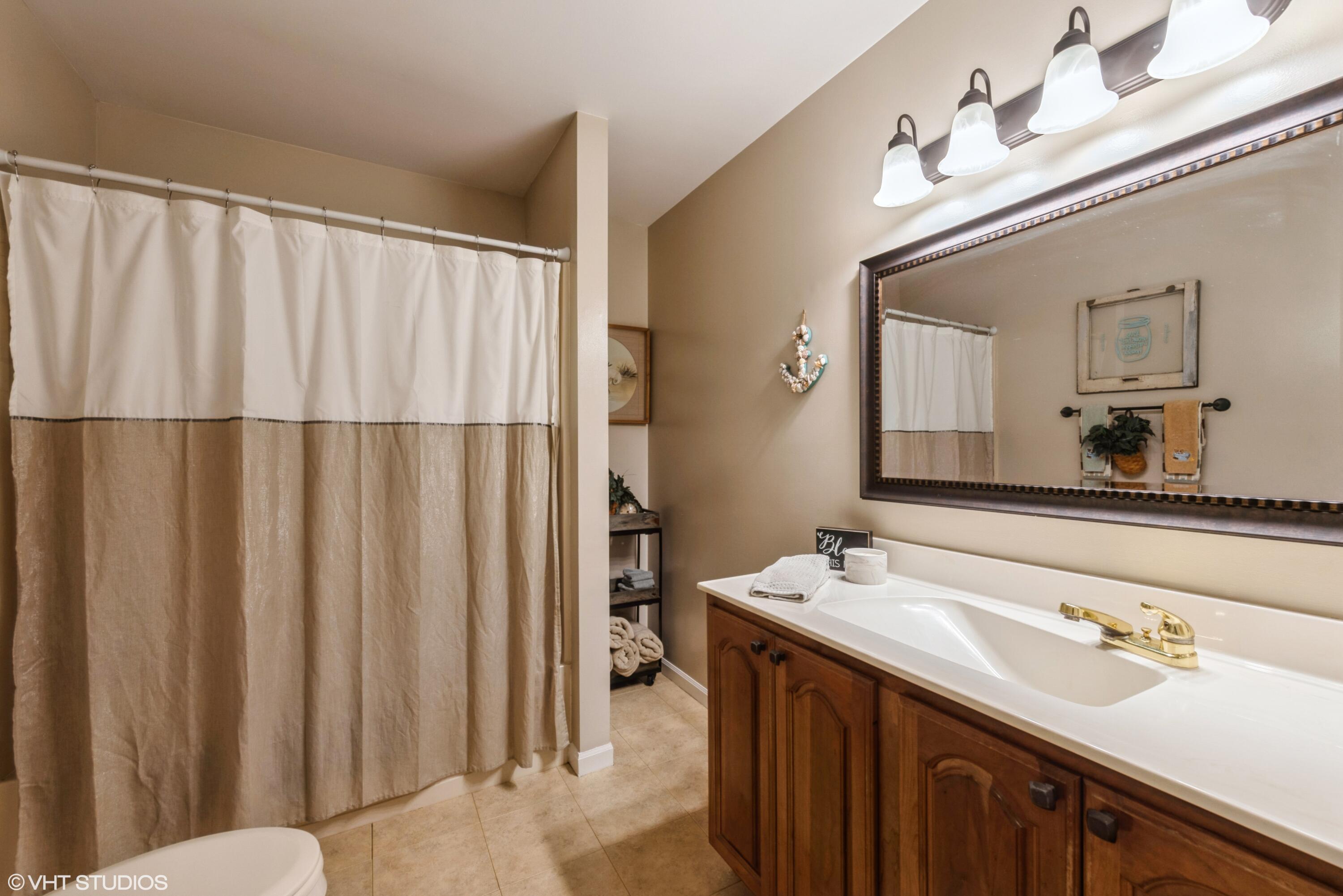 400 N Mineral Springs Road