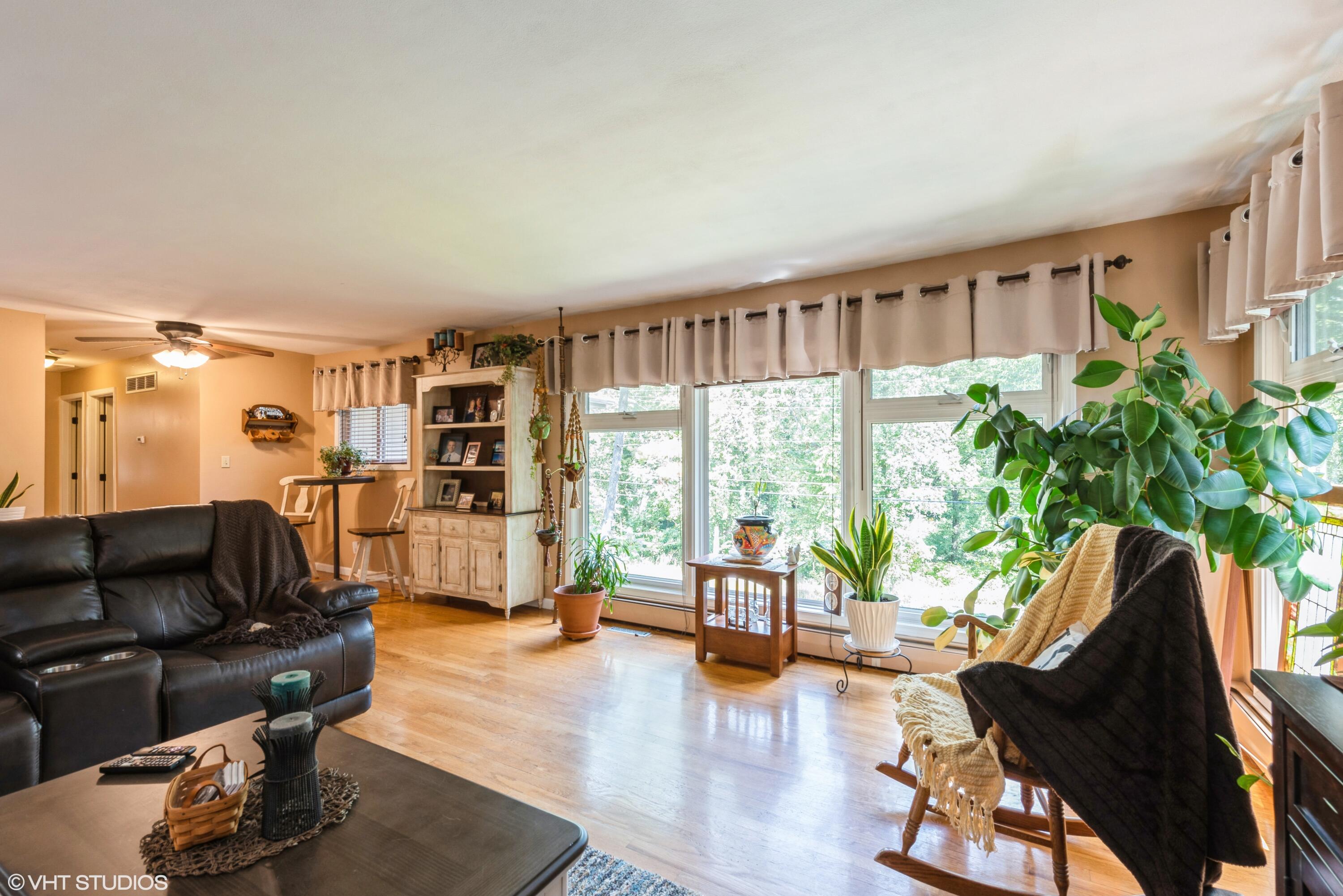 400 N Mineral Springs Road