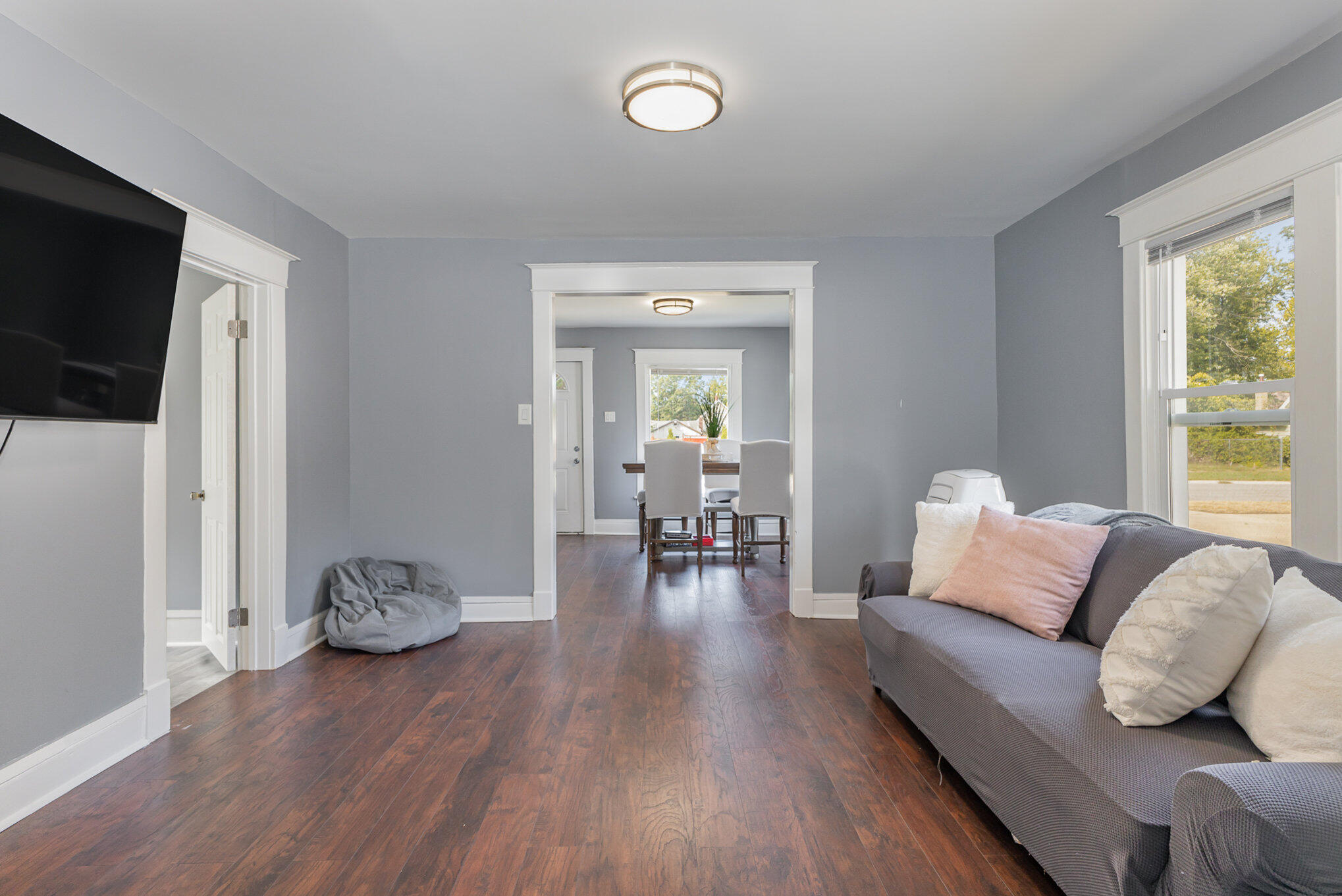 418 Greeley Avenue