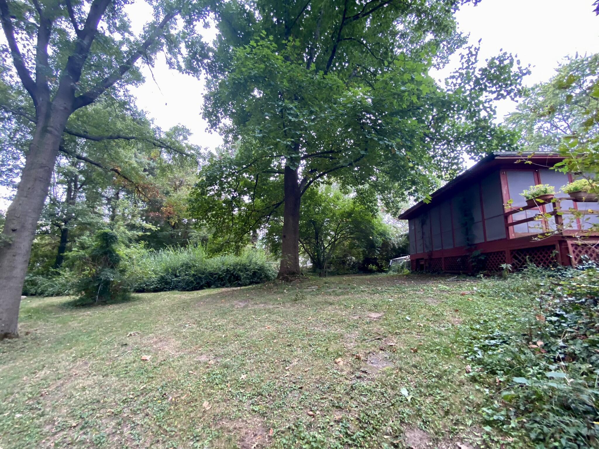 2702 Maplewood Avenue