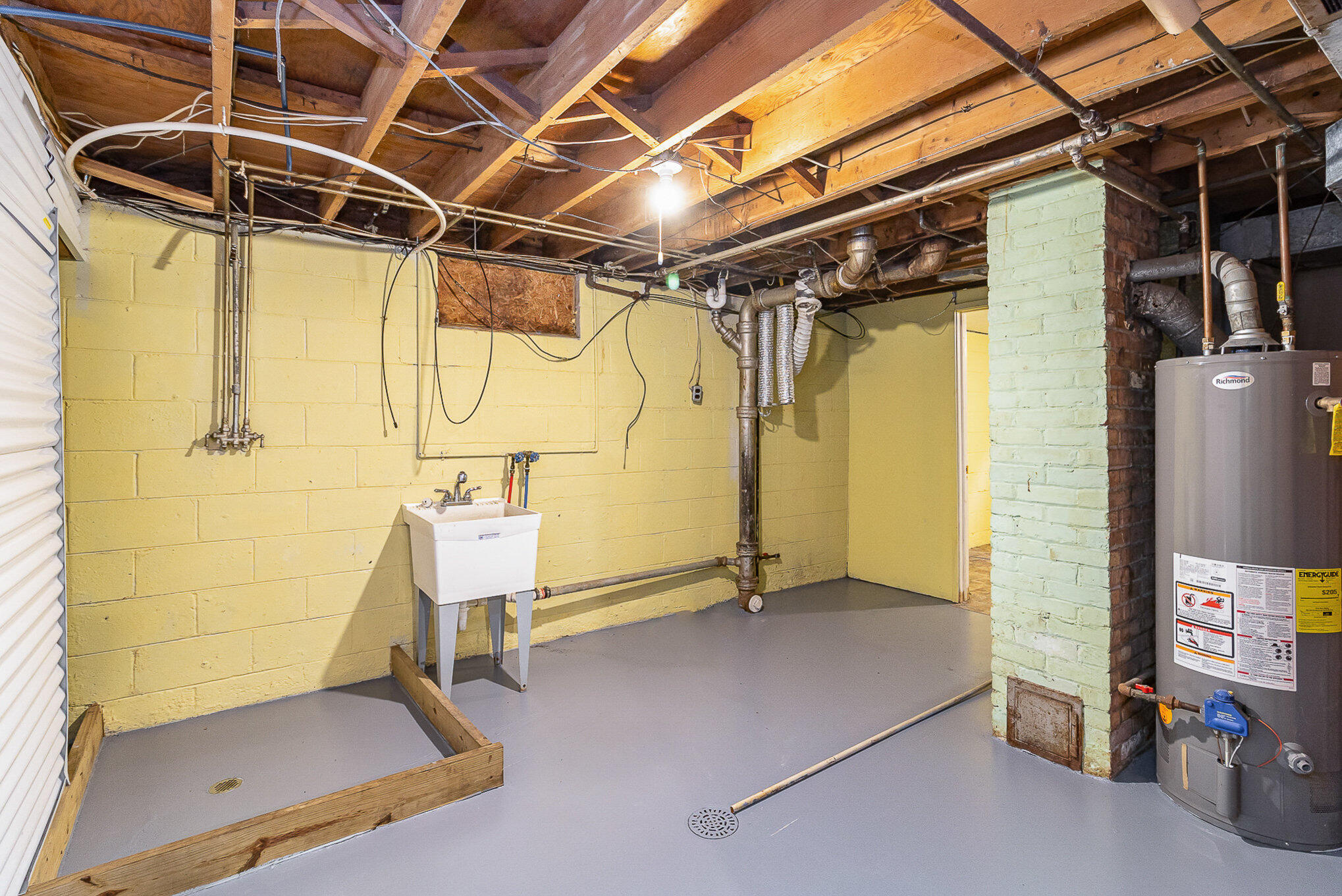 1513 Springland Avenue