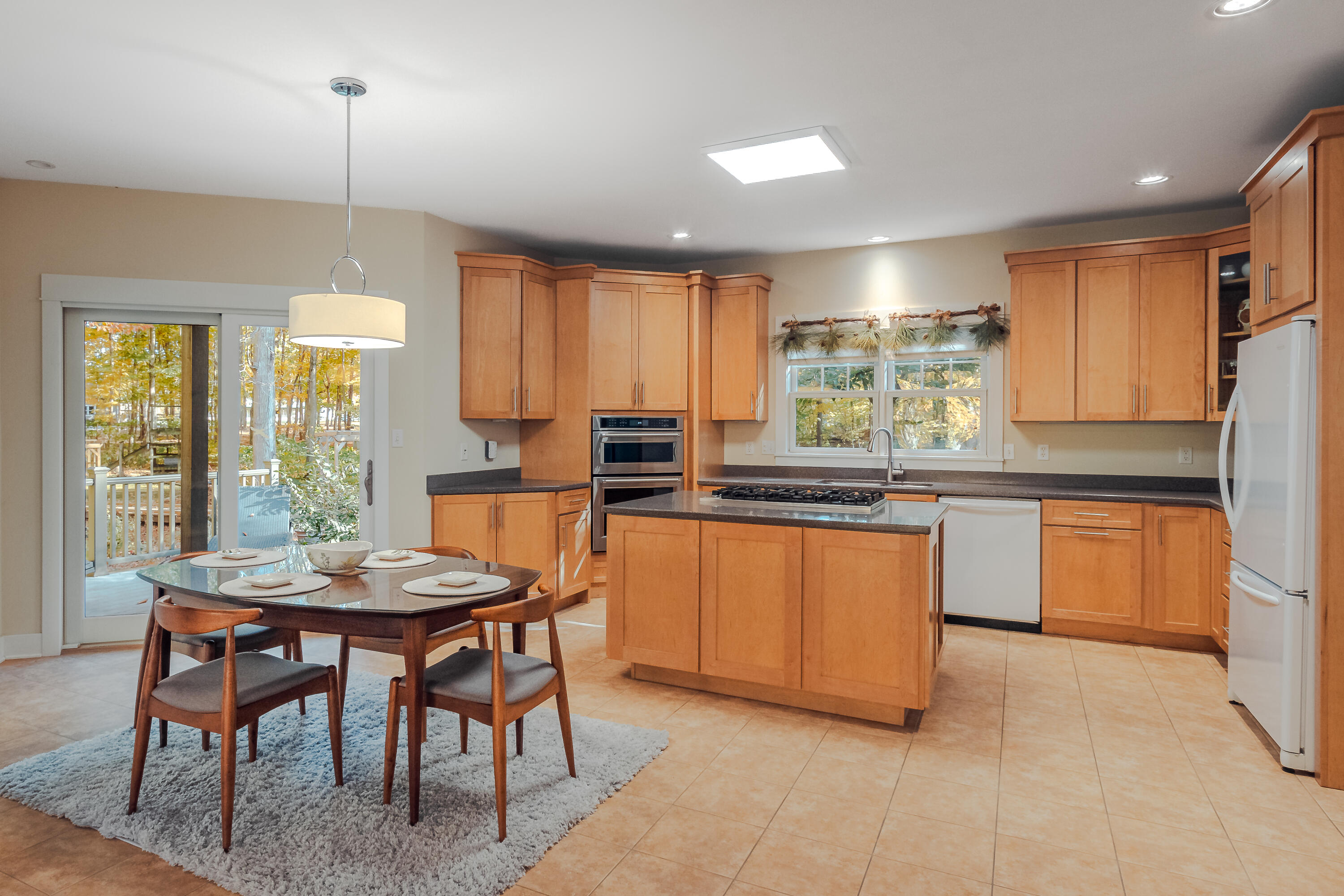 405 Sunnybrooke Court