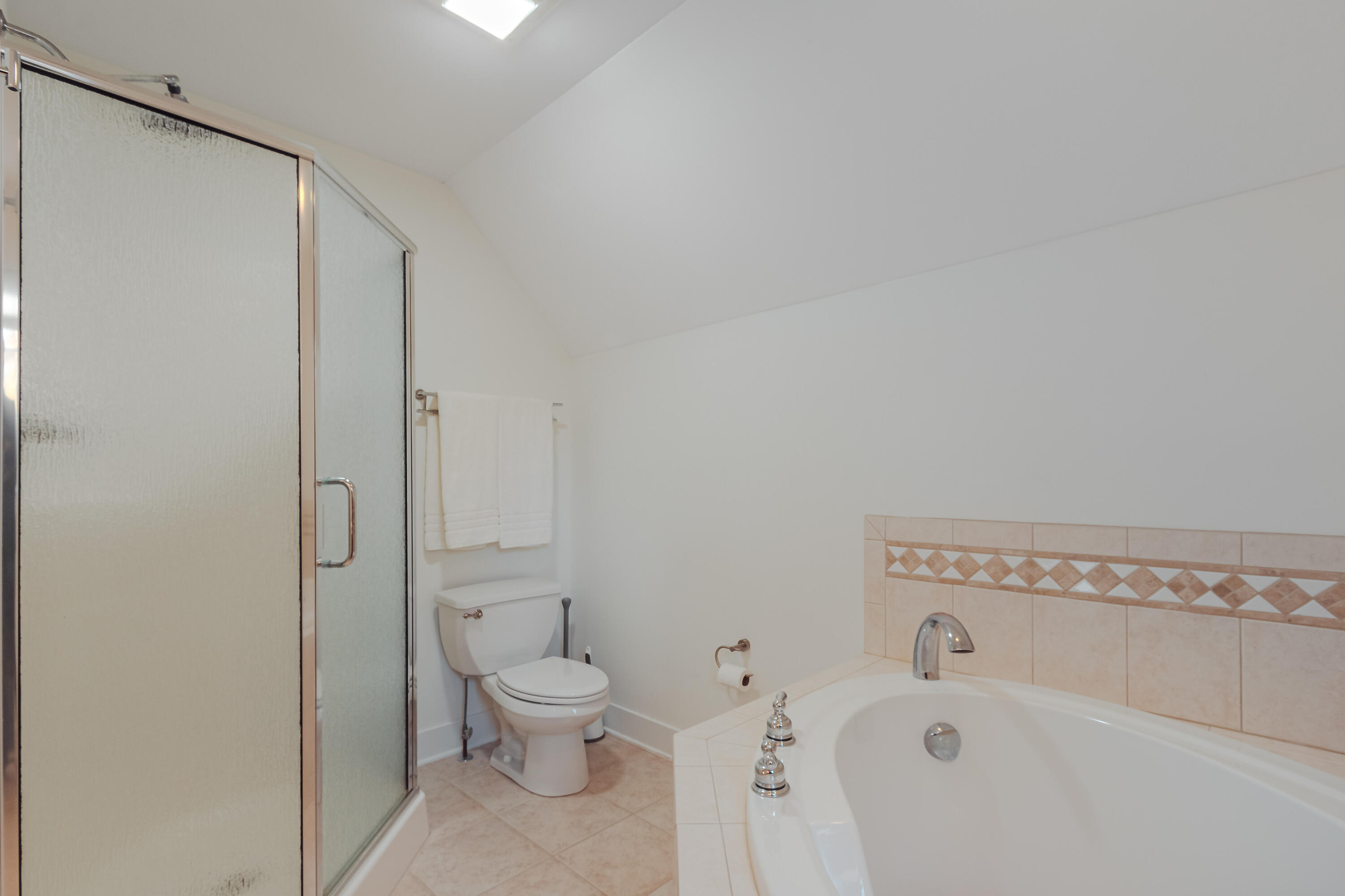 405 Sunnybrooke Court