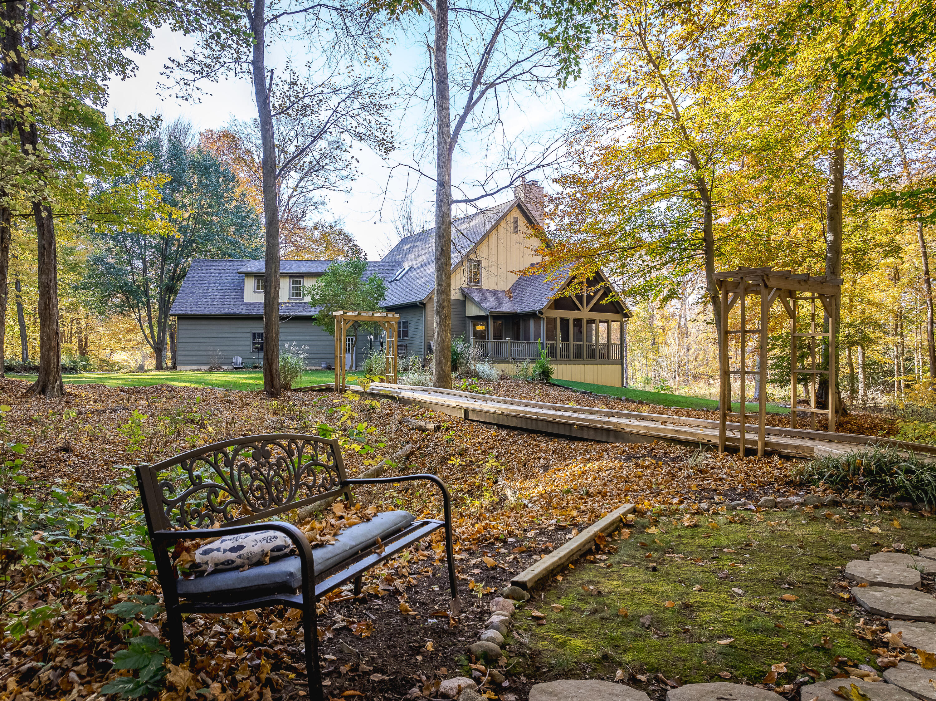 405 Sunnybrooke Court