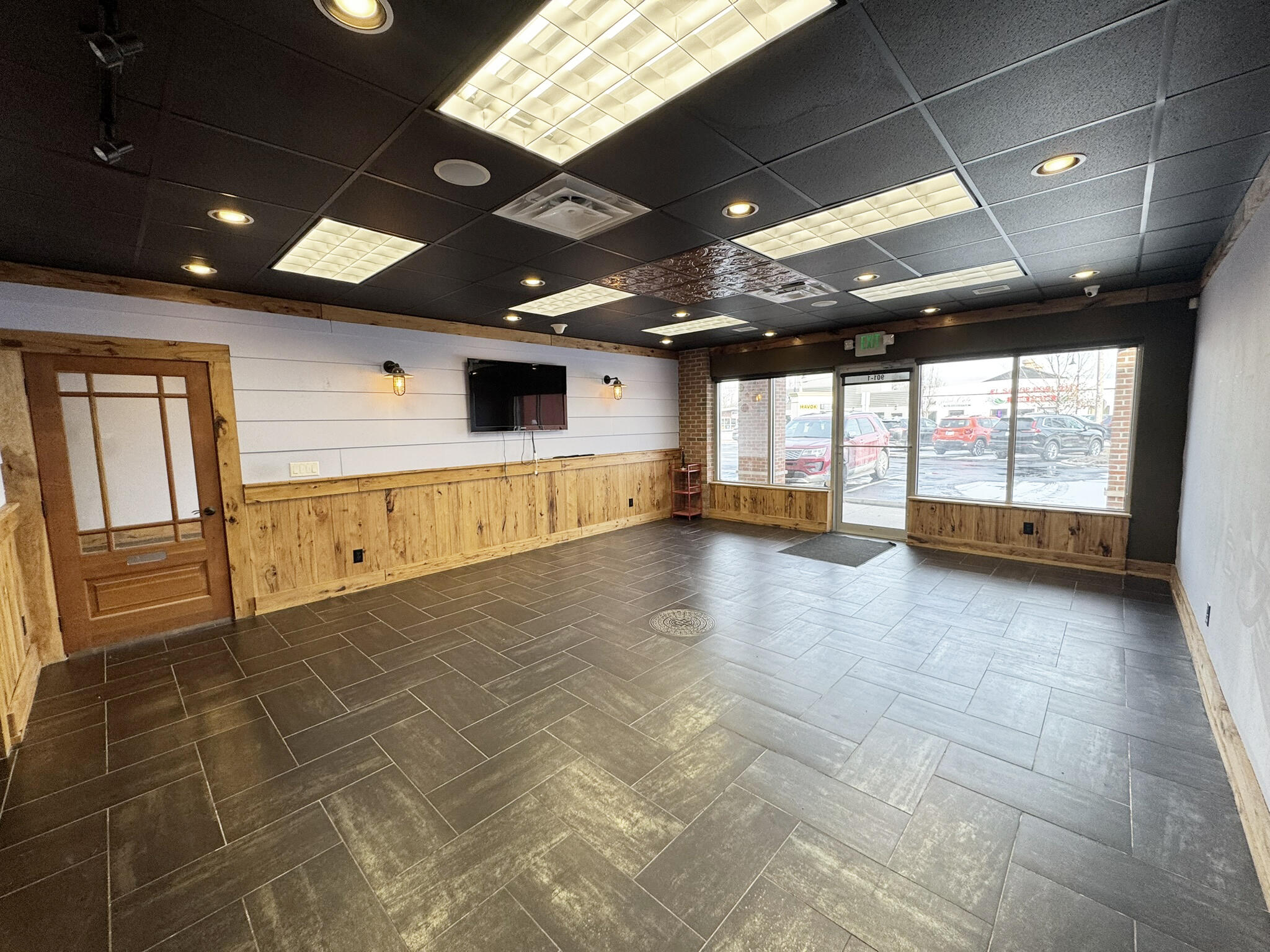 901 Calumet Avenue Unit: A