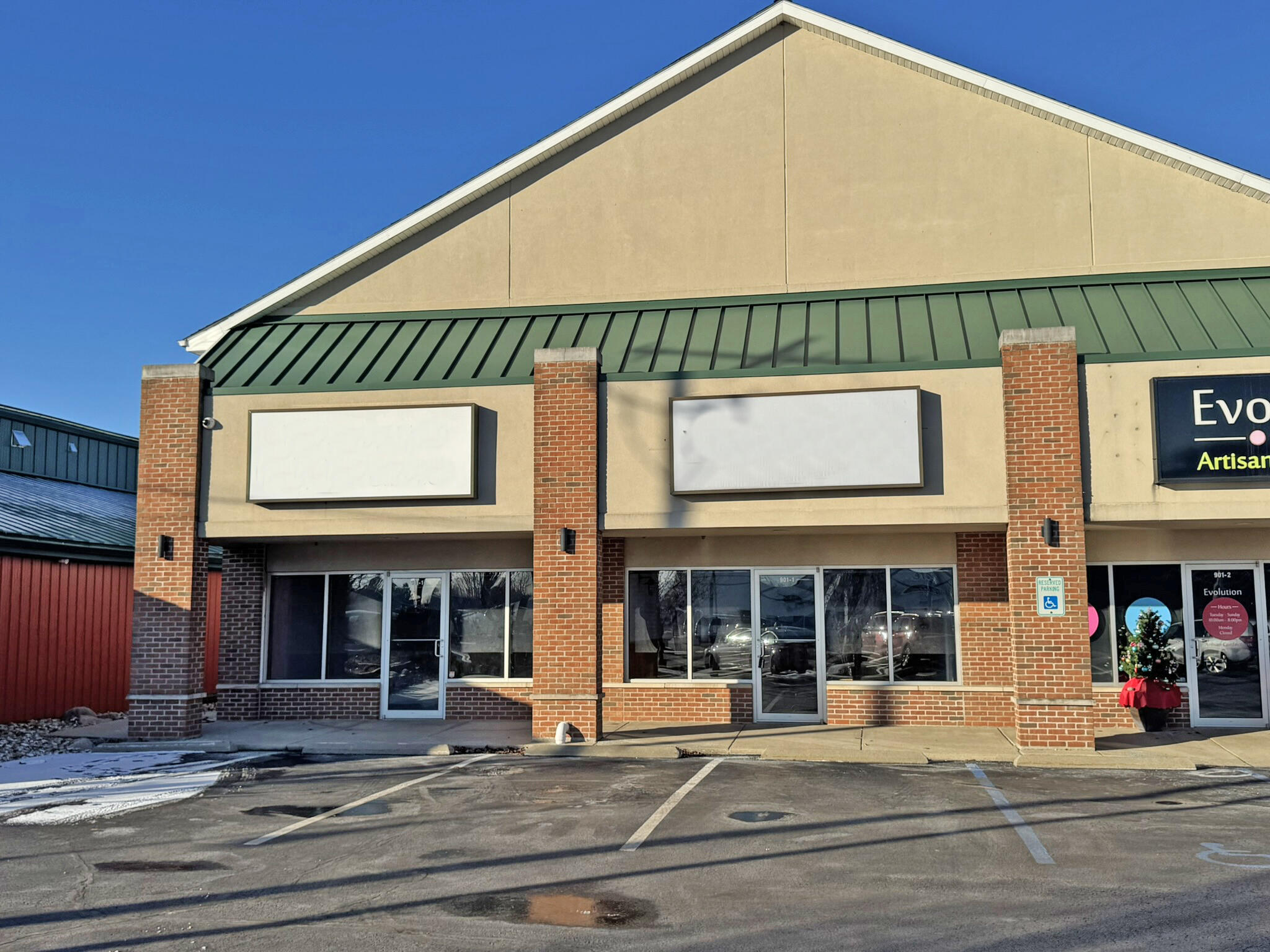 901 Calumet Avenue Unit: A