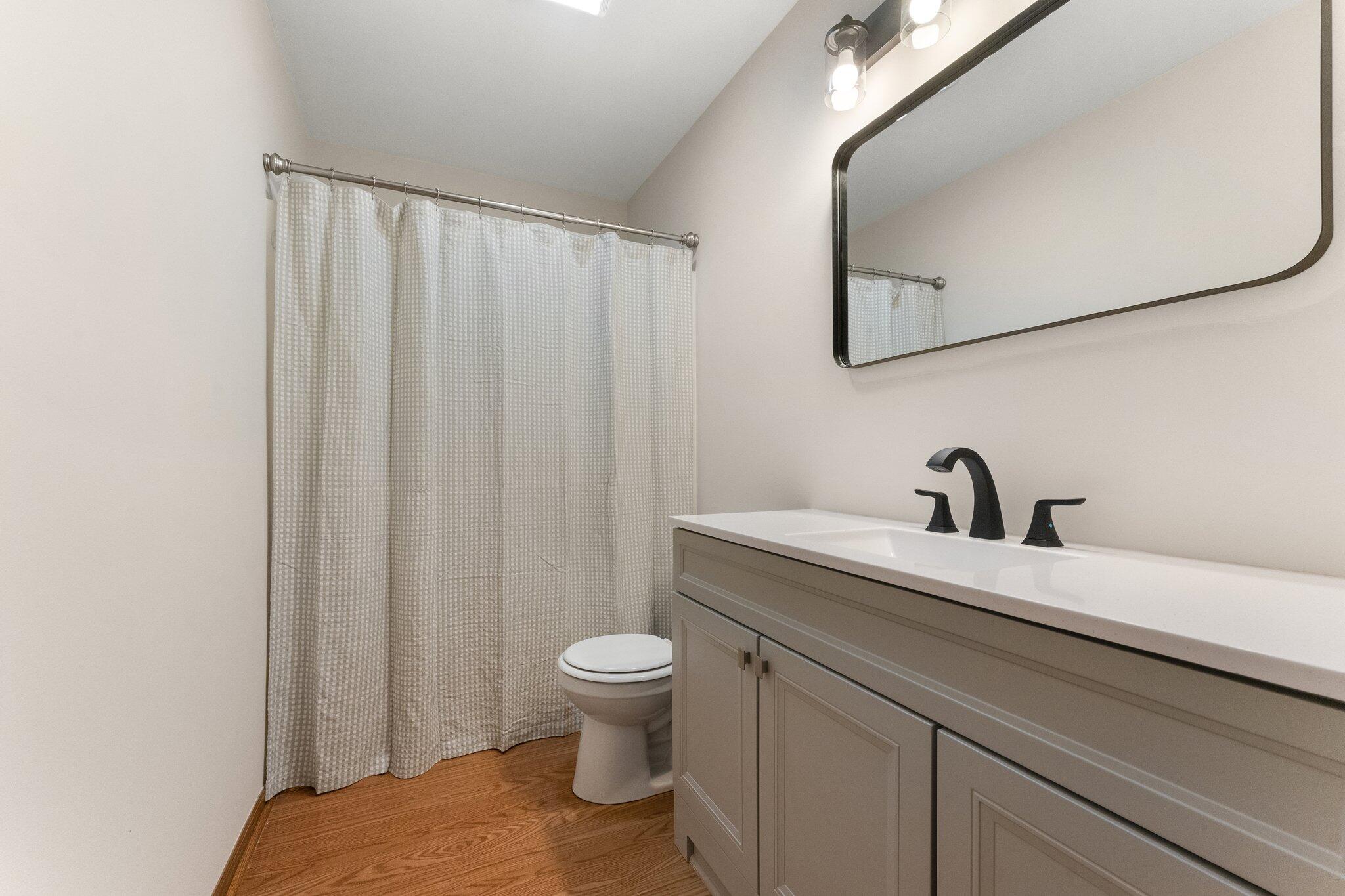 130-132 Meadows Circle