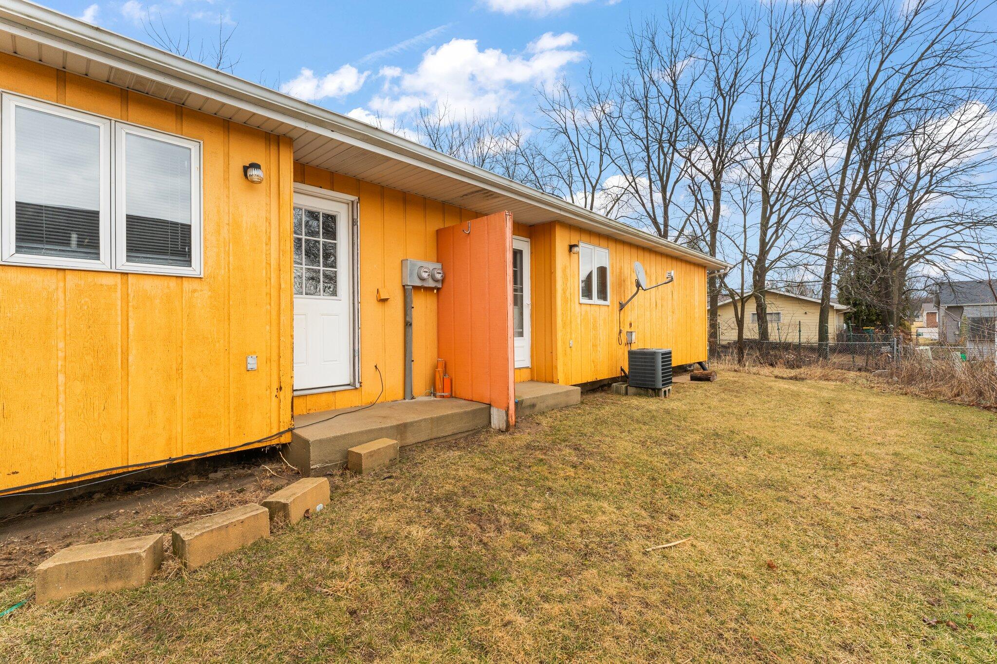 130-132 Meadows Circle