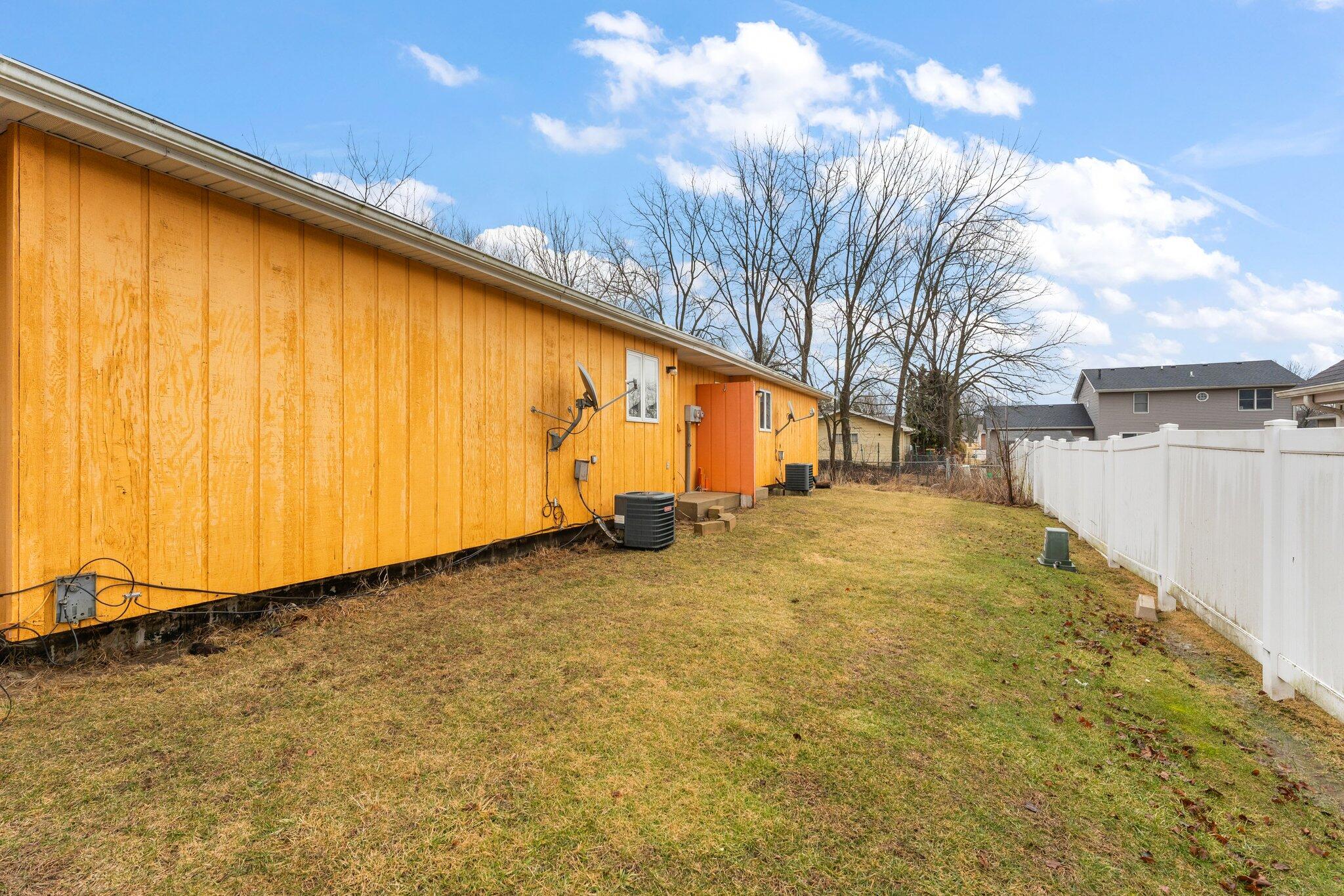 130-132 Meadows Circle