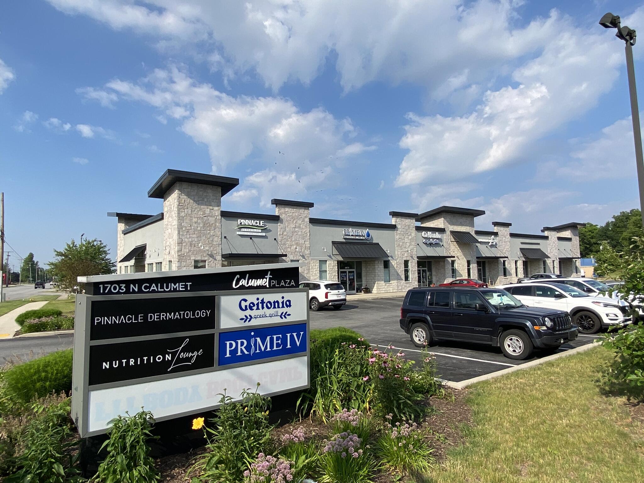 1703 Calumet Avenue Unit: F