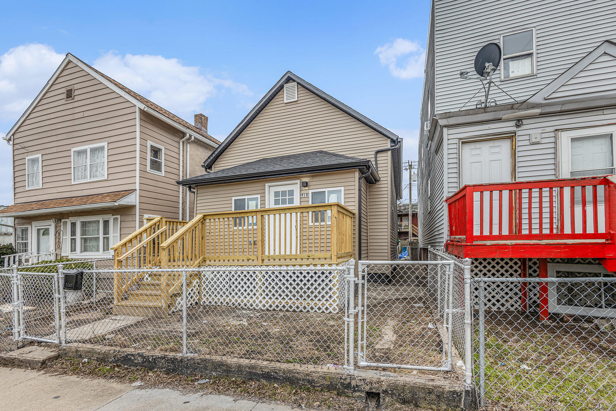 918 Willow Court