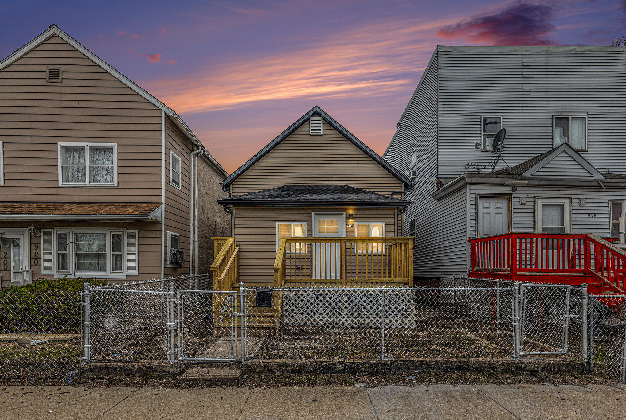 918 Willow Court