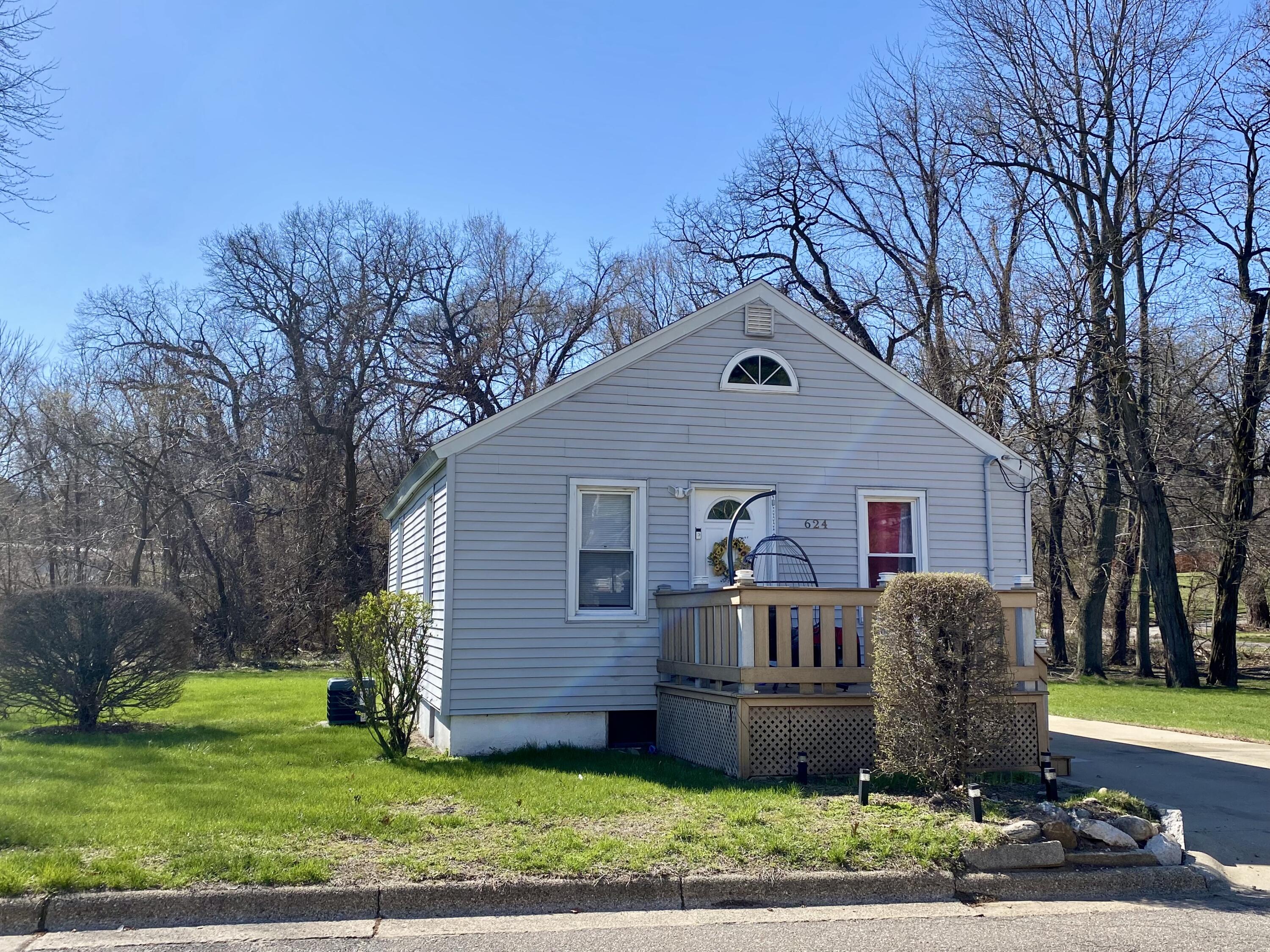 624 Pleasant Avenue