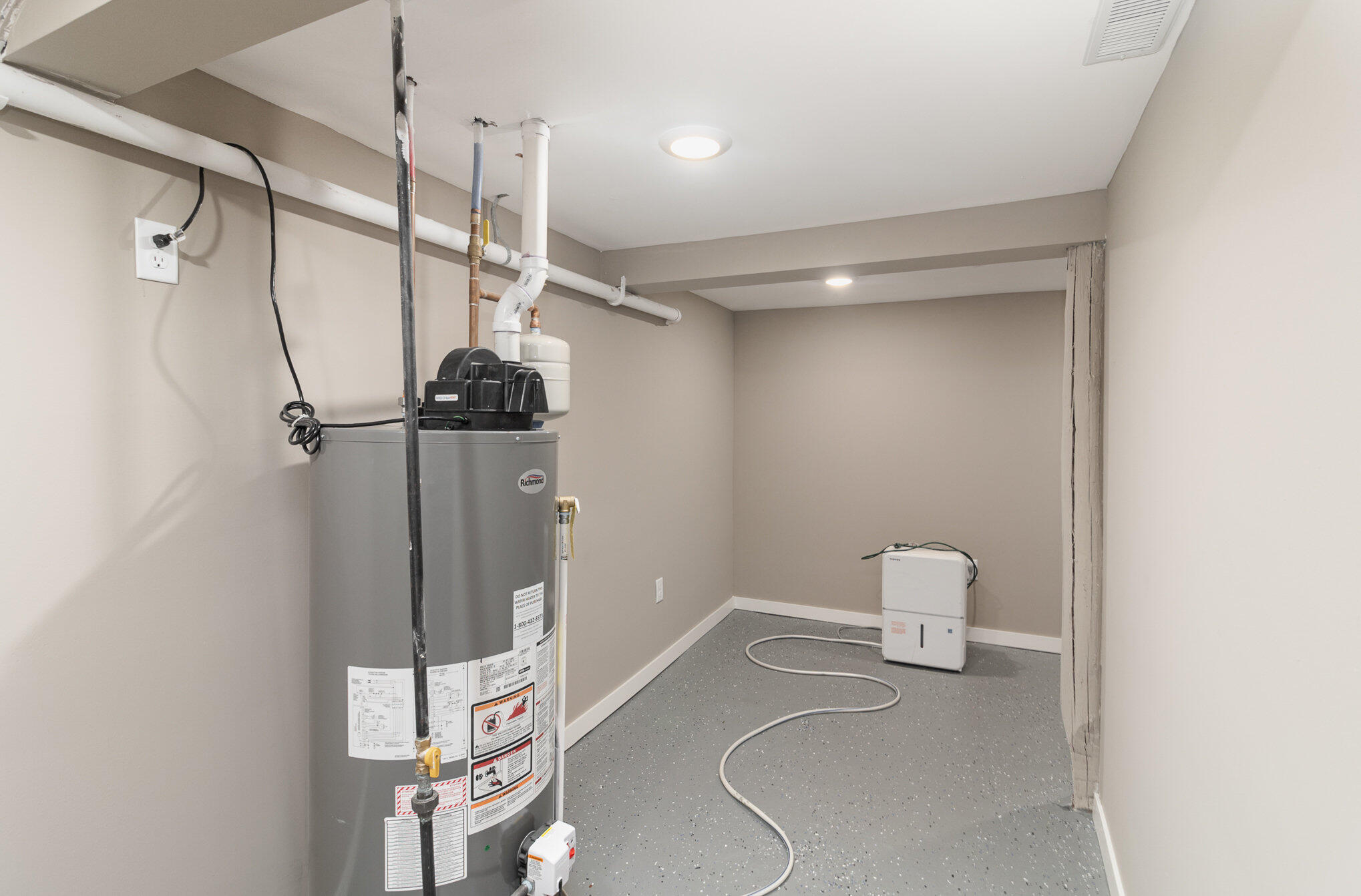 140 N Lindberg Street