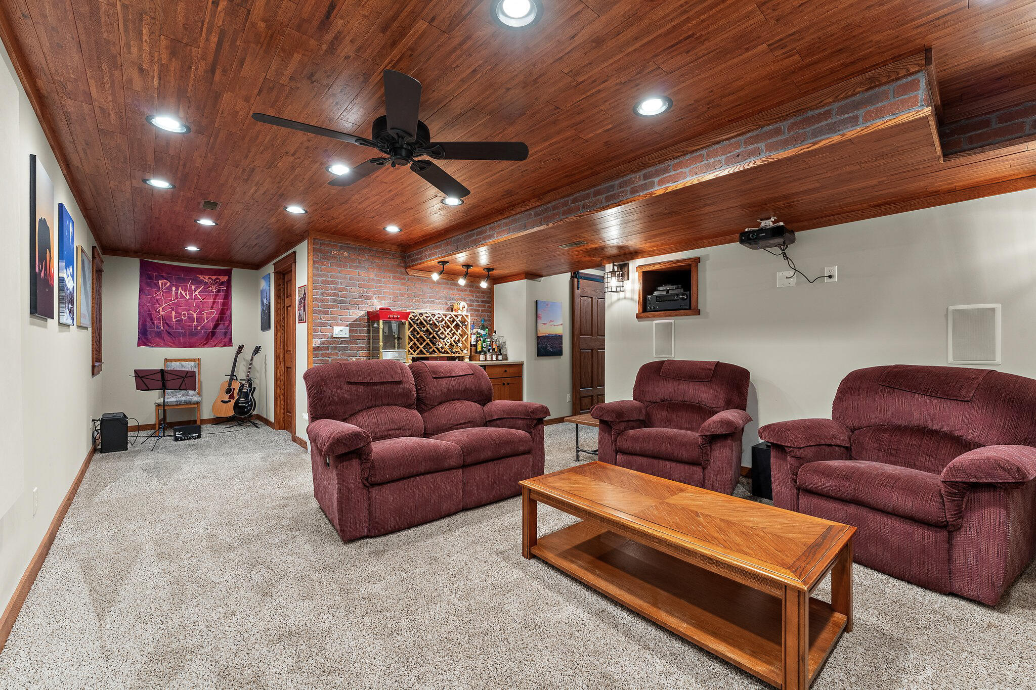 832 E Shakespeare Drive
