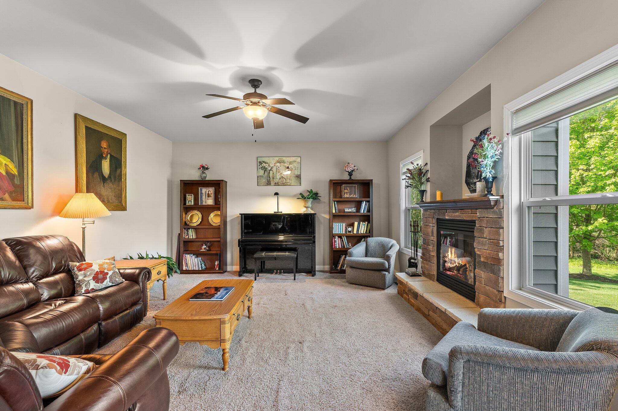 832 E Shakespeare Drive