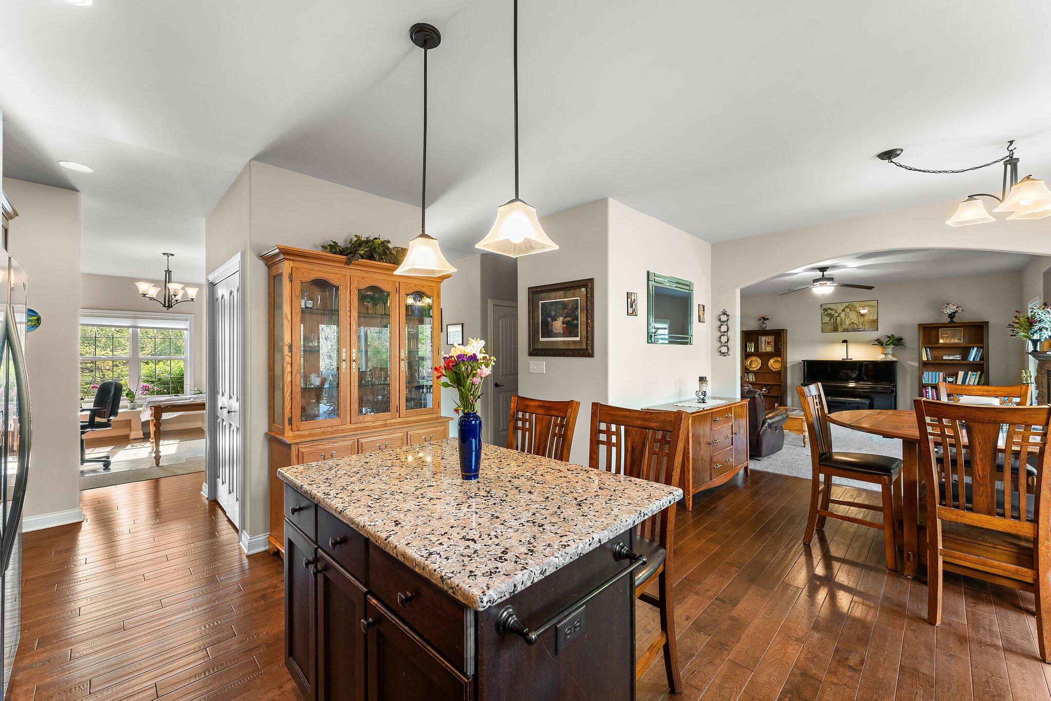 832 E Shakespeare Drive