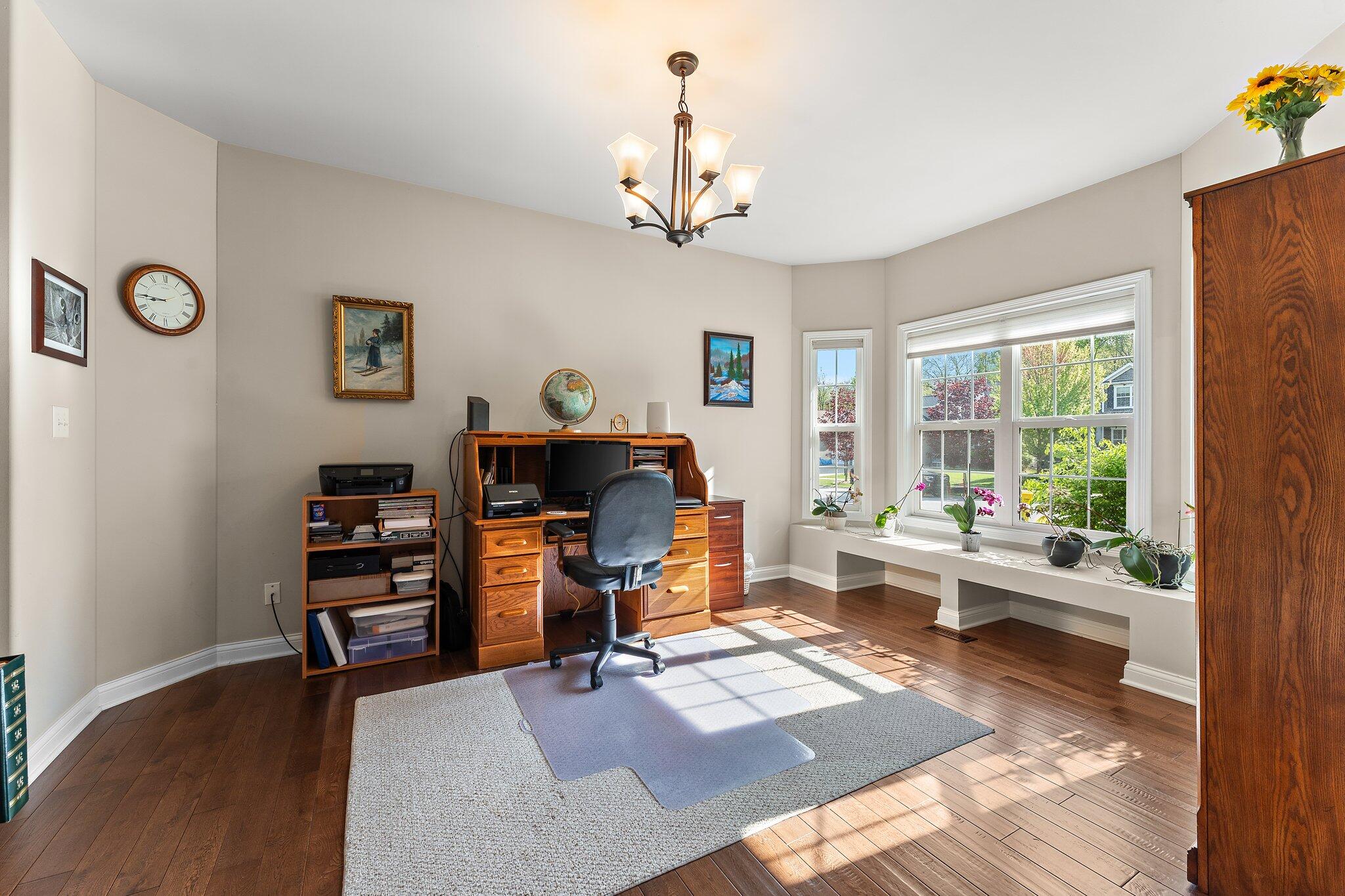 832 E Shakespeare Drive