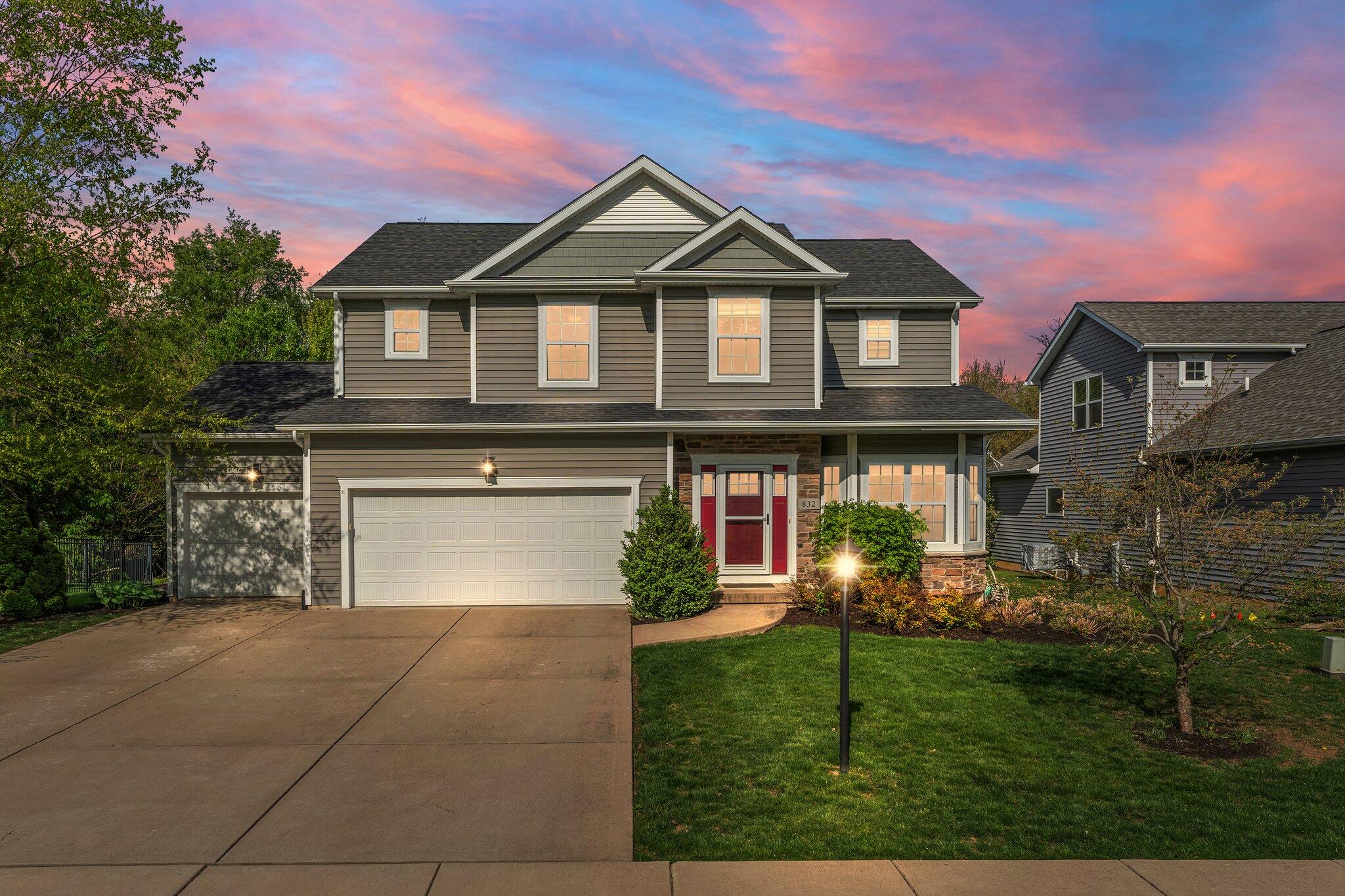 832 E Shakespeare Drive