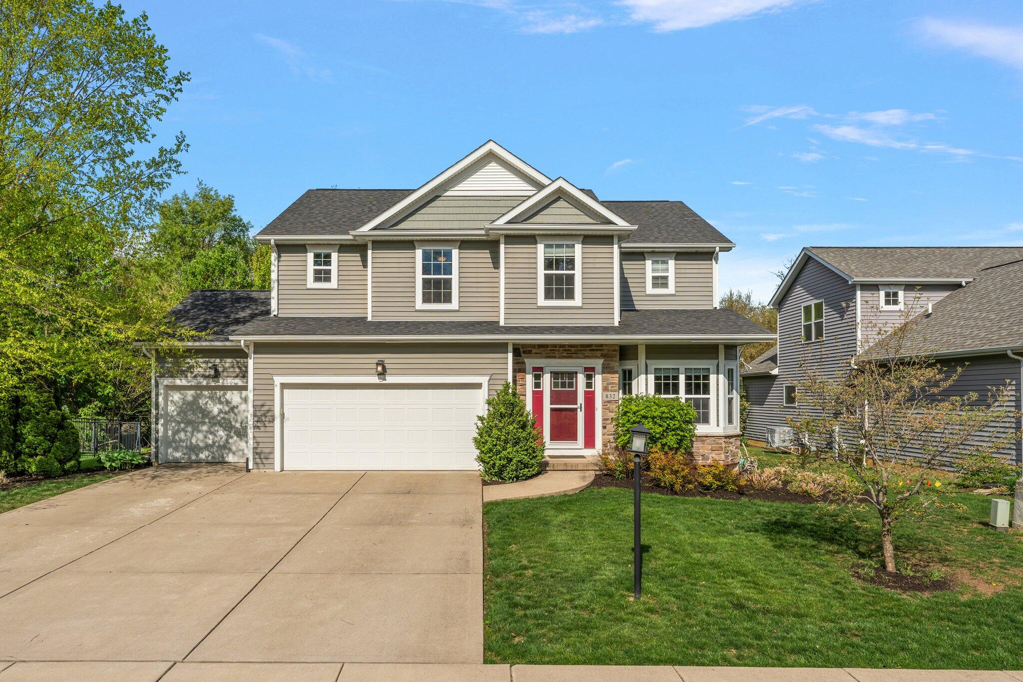 832 E Shakespeare Drive