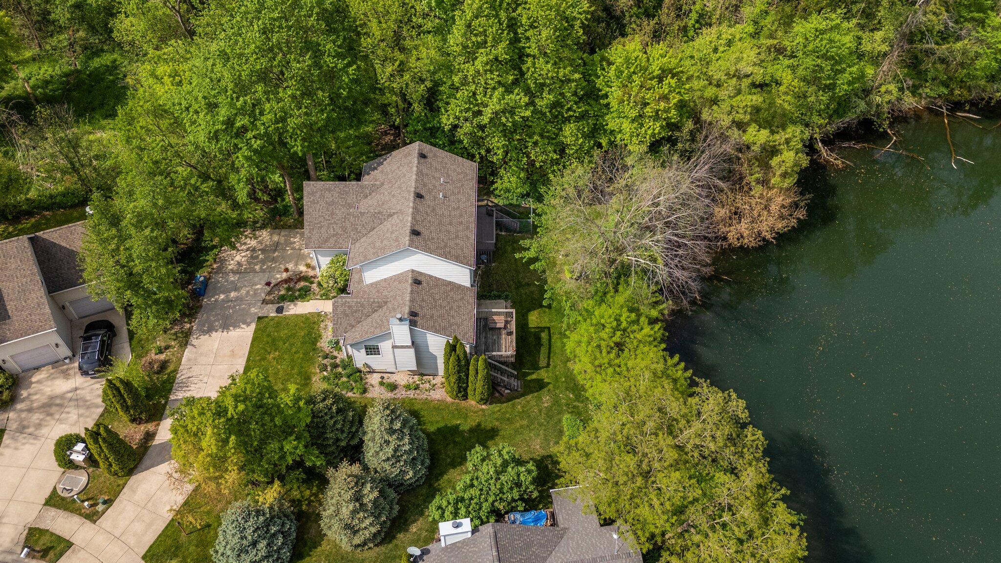 378 Lake Vista Court