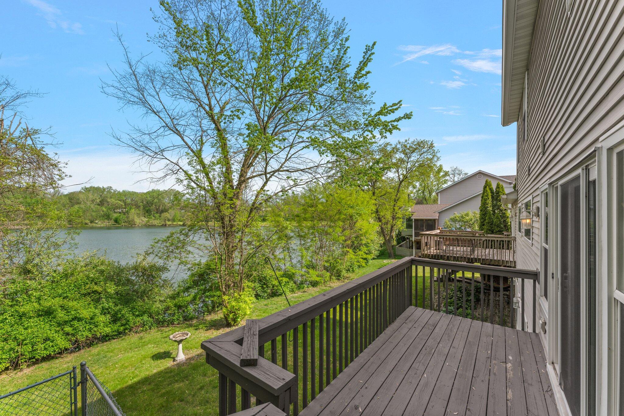 378 Lake Vista Court
