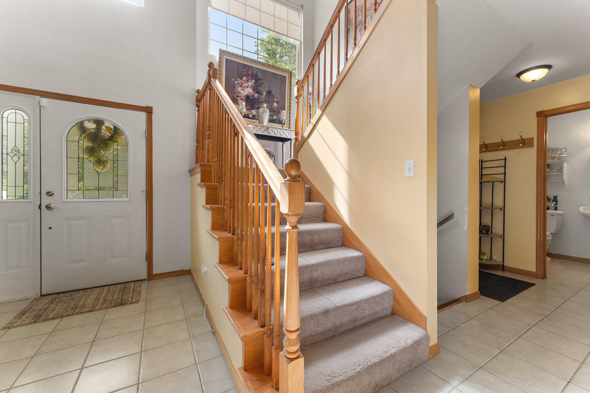 378 Lake Vista Court