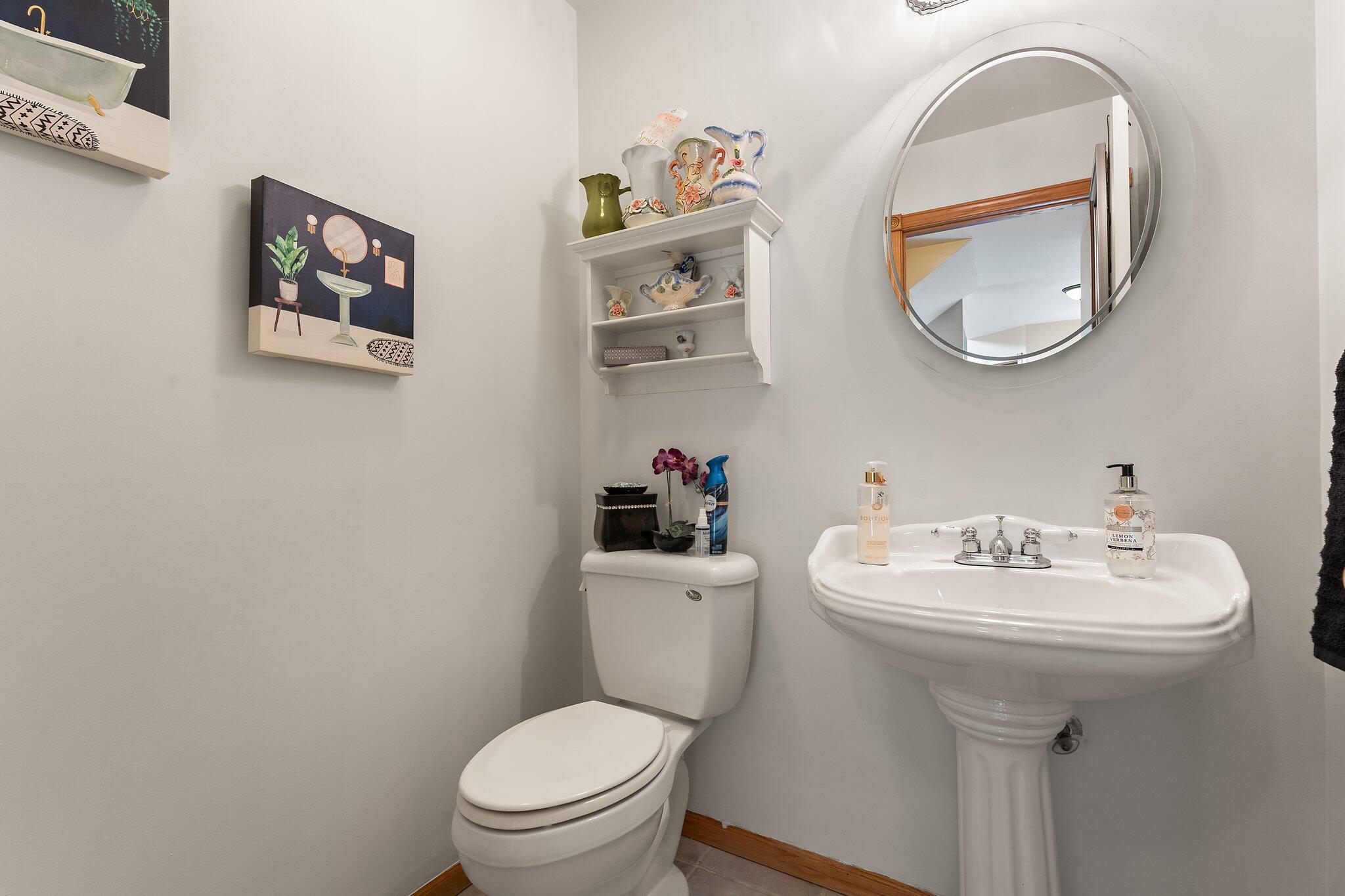 378 Lake Vista Court