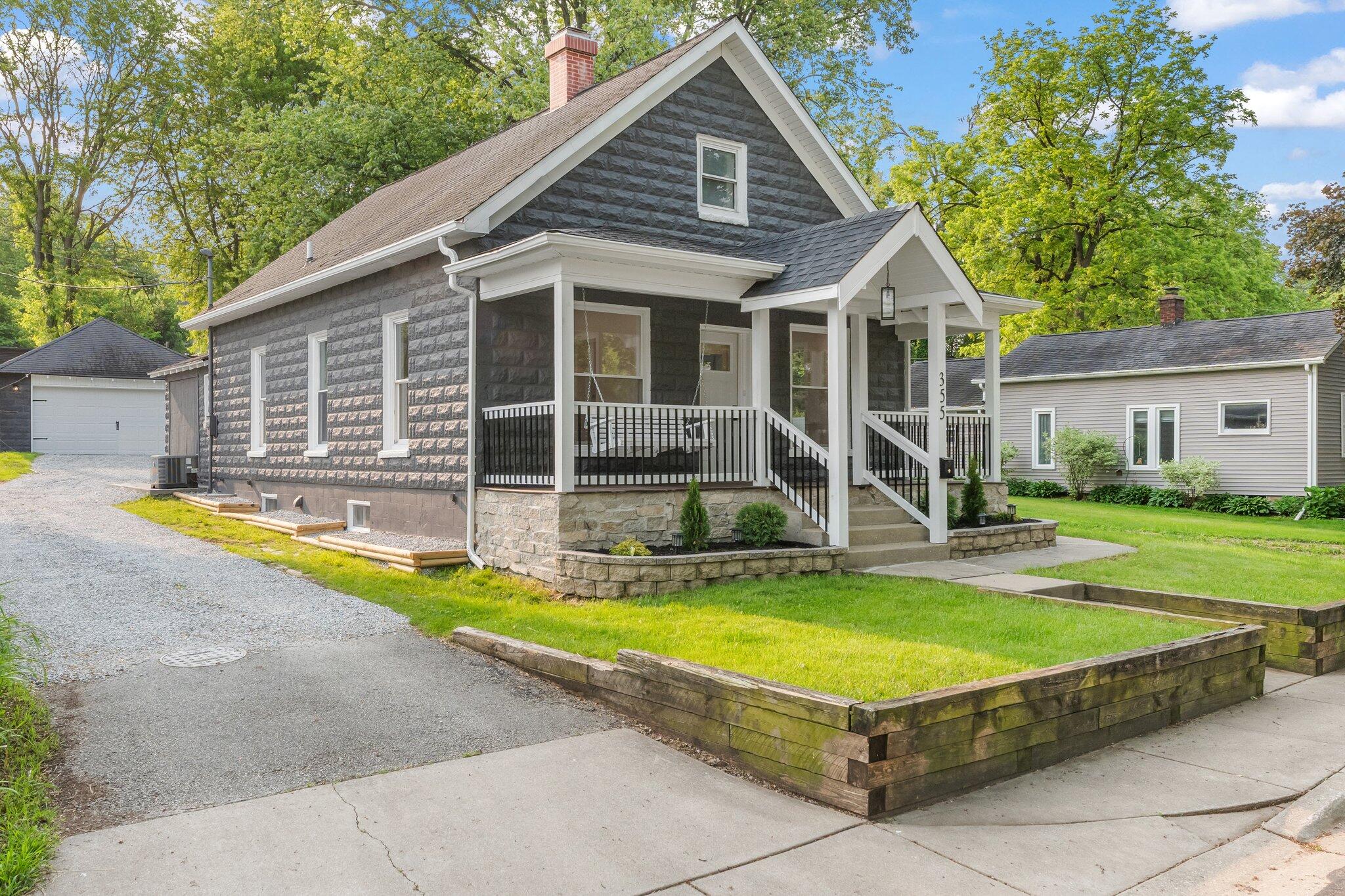 355 Valparaiso Street