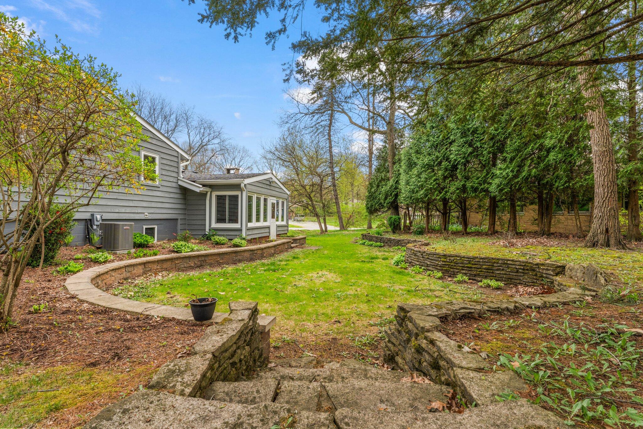 1854 Woodridge Circle