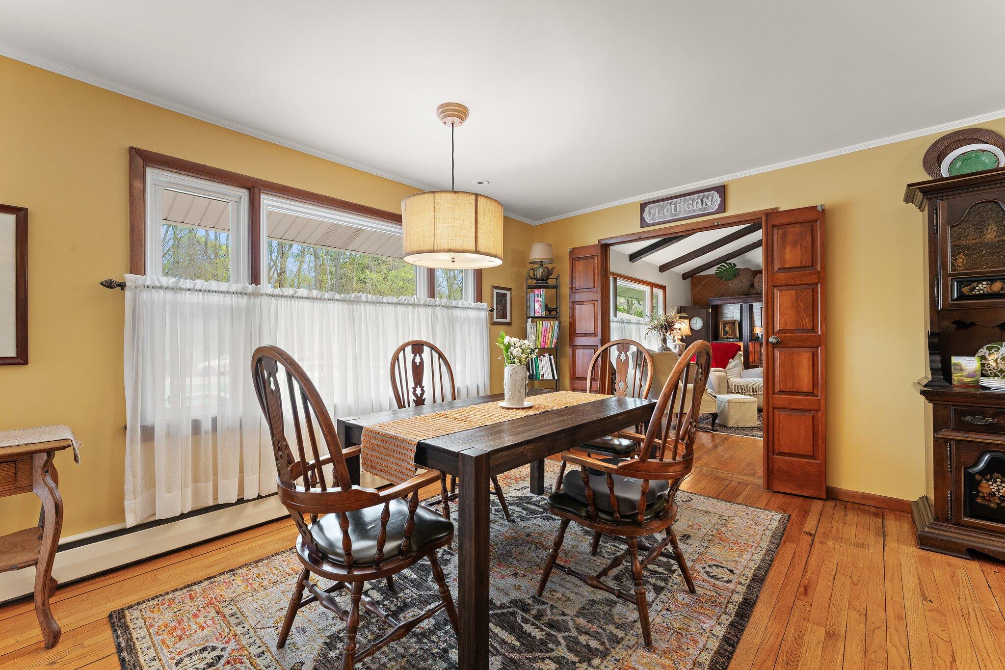 1854 Woodridge Circle