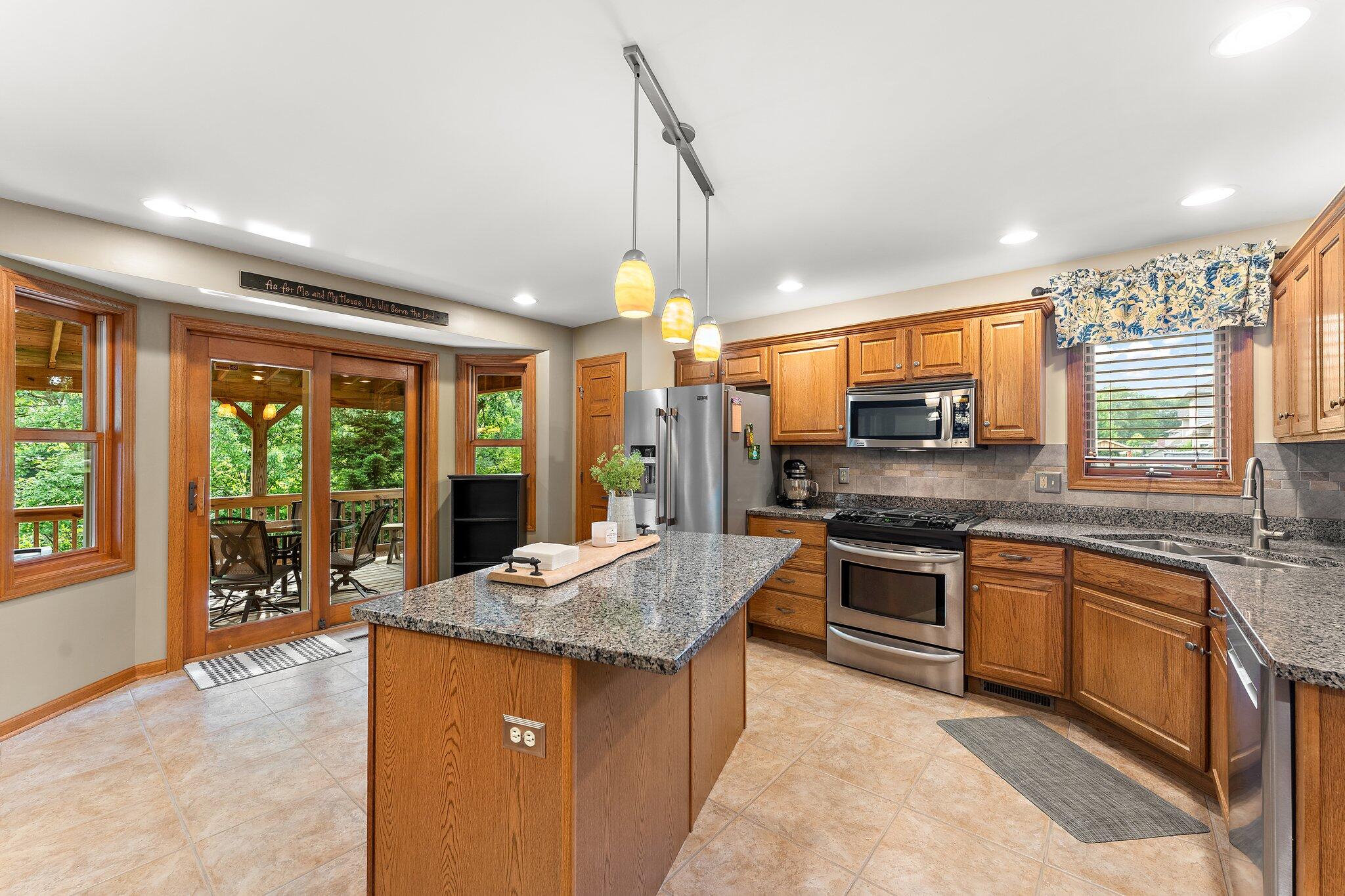 12816 Marsh Landing Pkwy