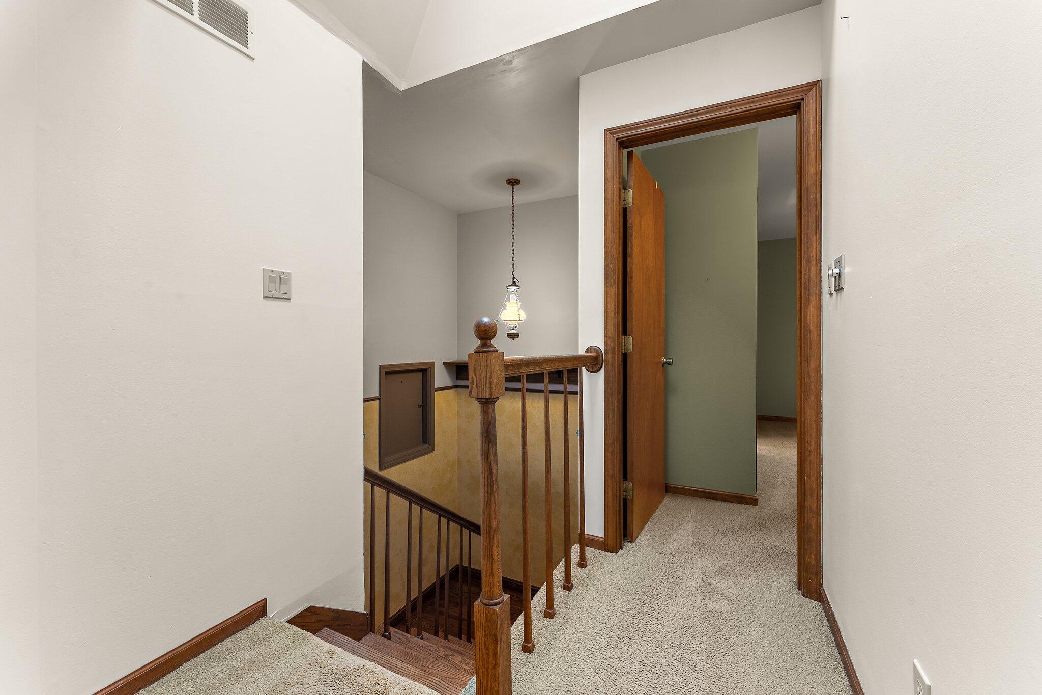 535 N 106 W