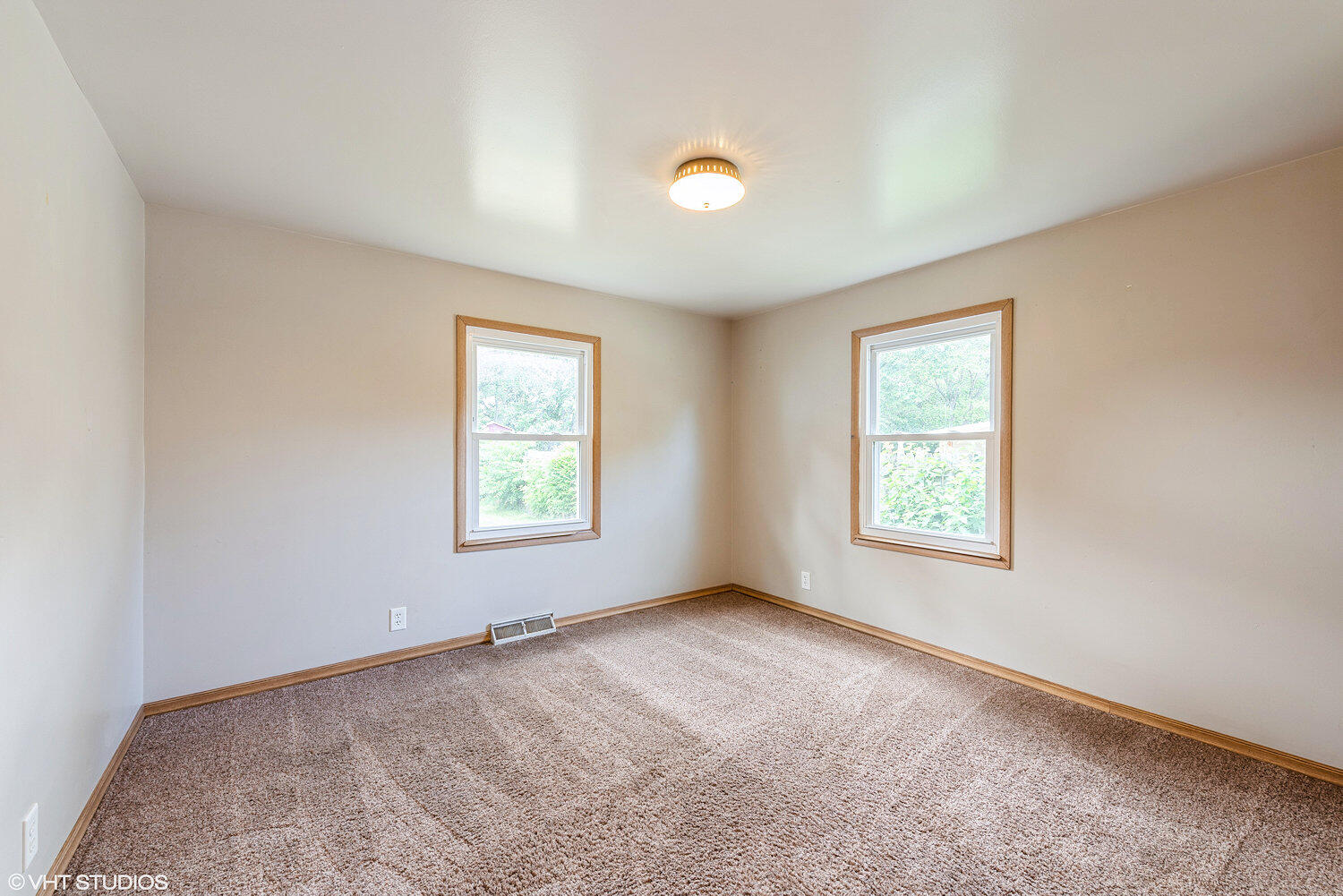 2905 E Michigan Boulevard