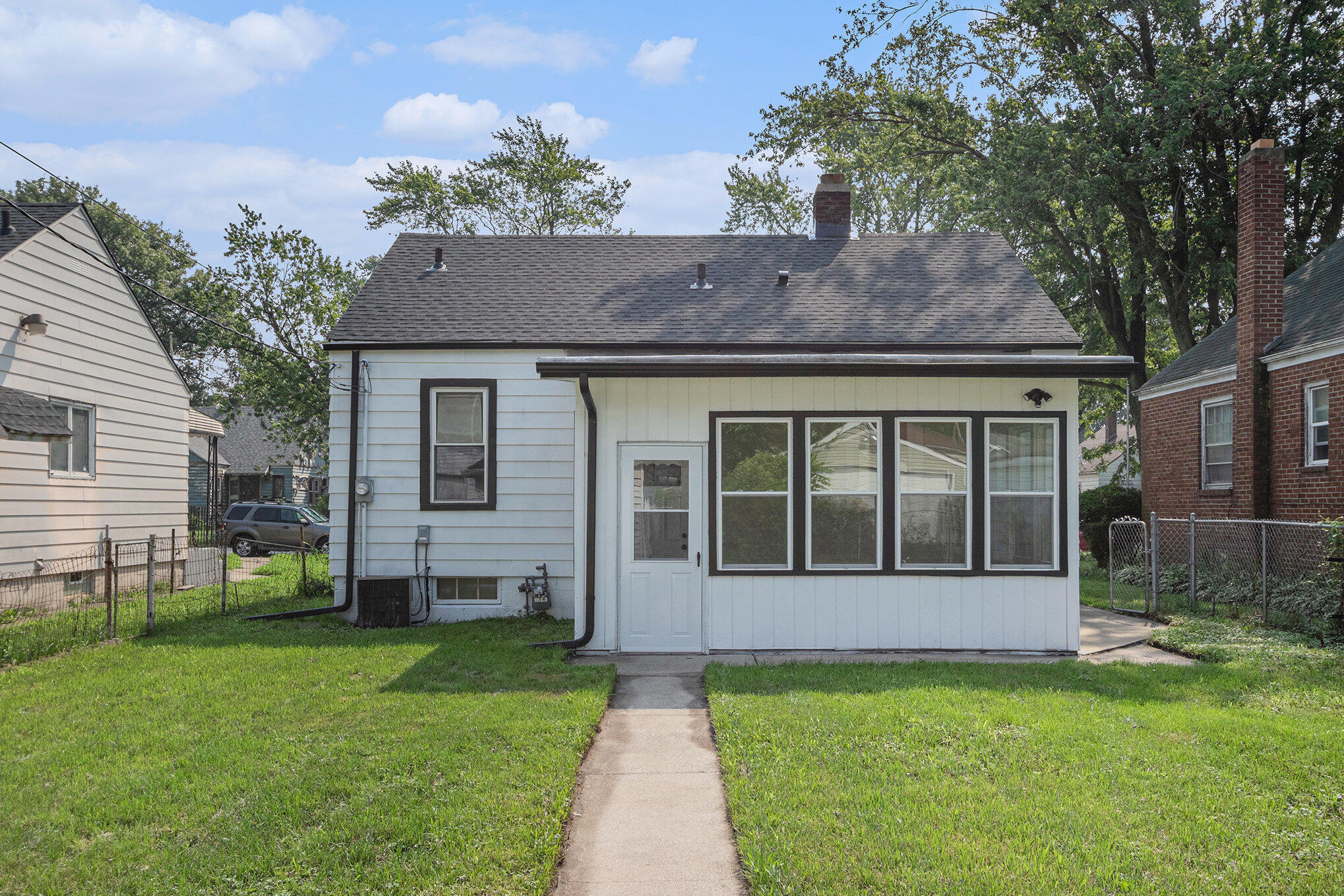 4742 Van Buren Street