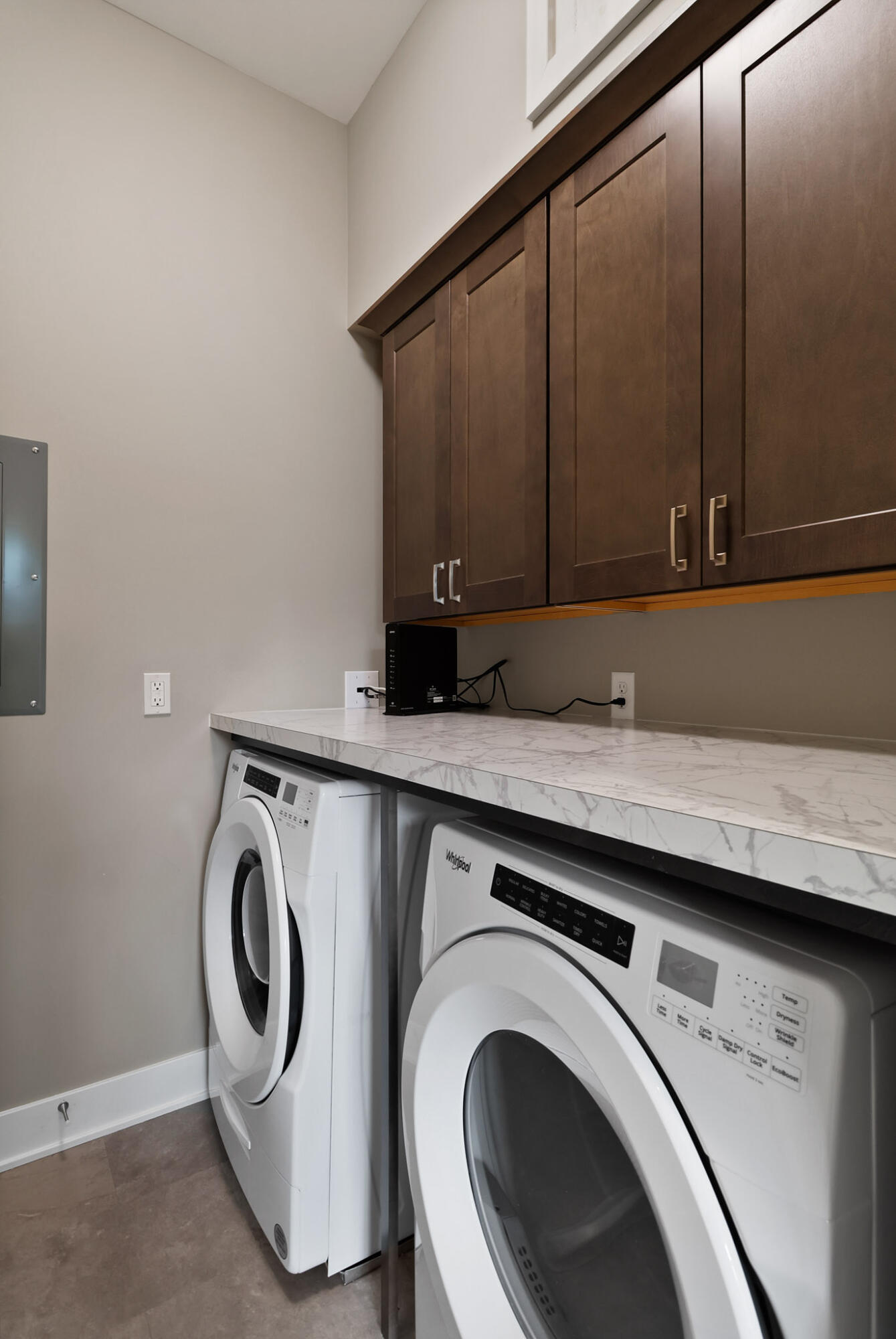 208 N Campbell Street Unit: #202