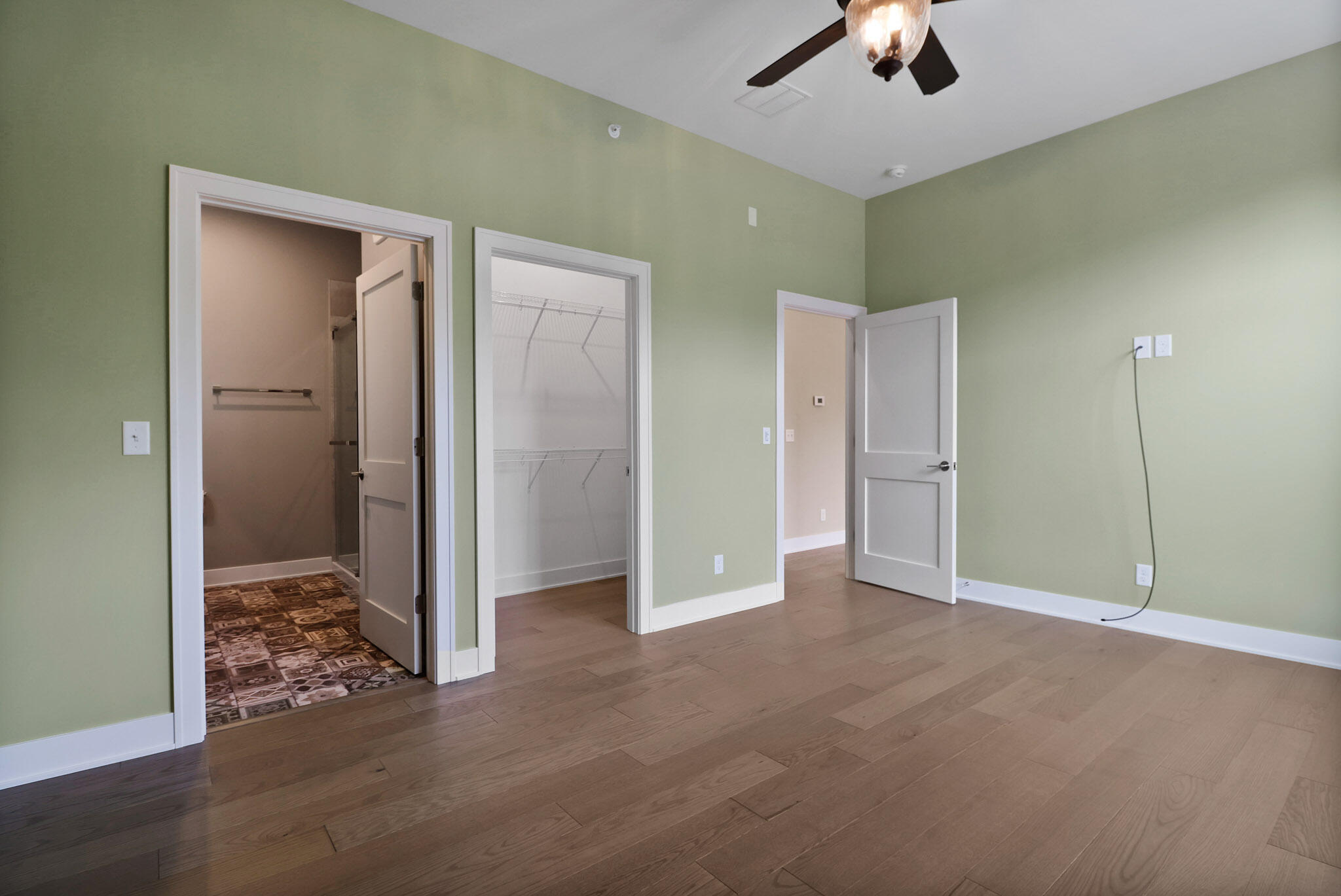 208 N Campbell Street Unit: #202