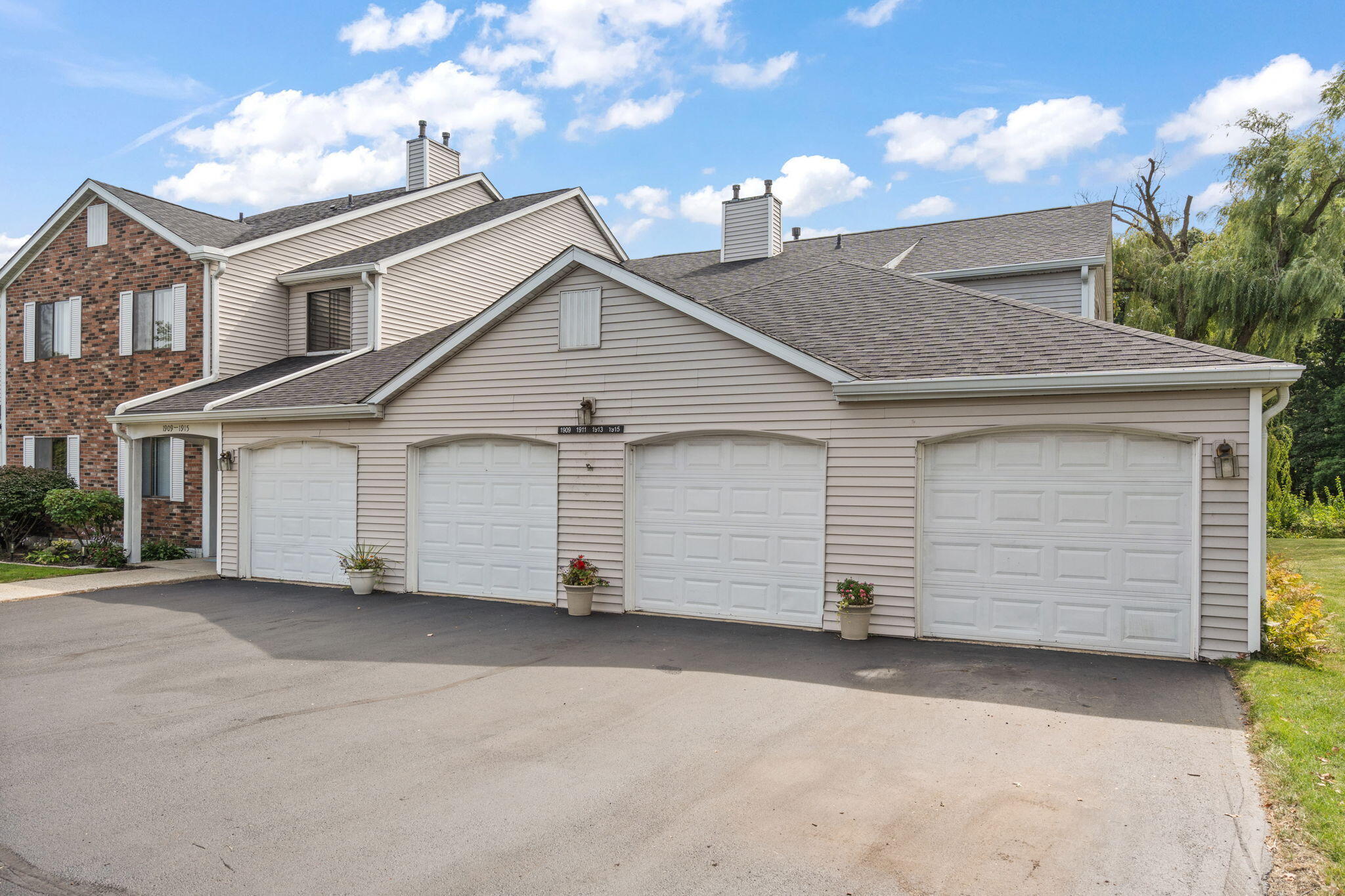 1915 David Drive