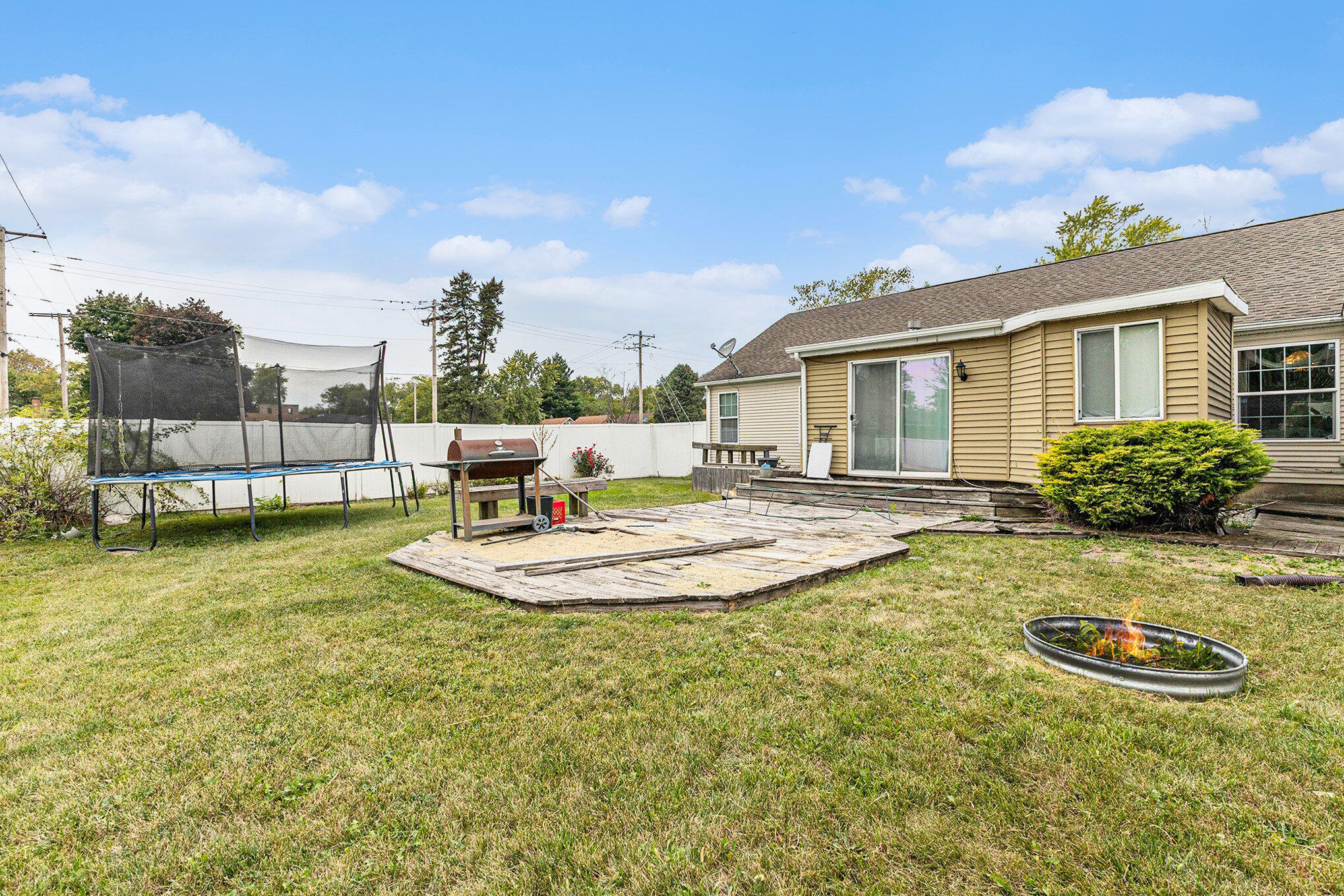 521 W 49th Avenue