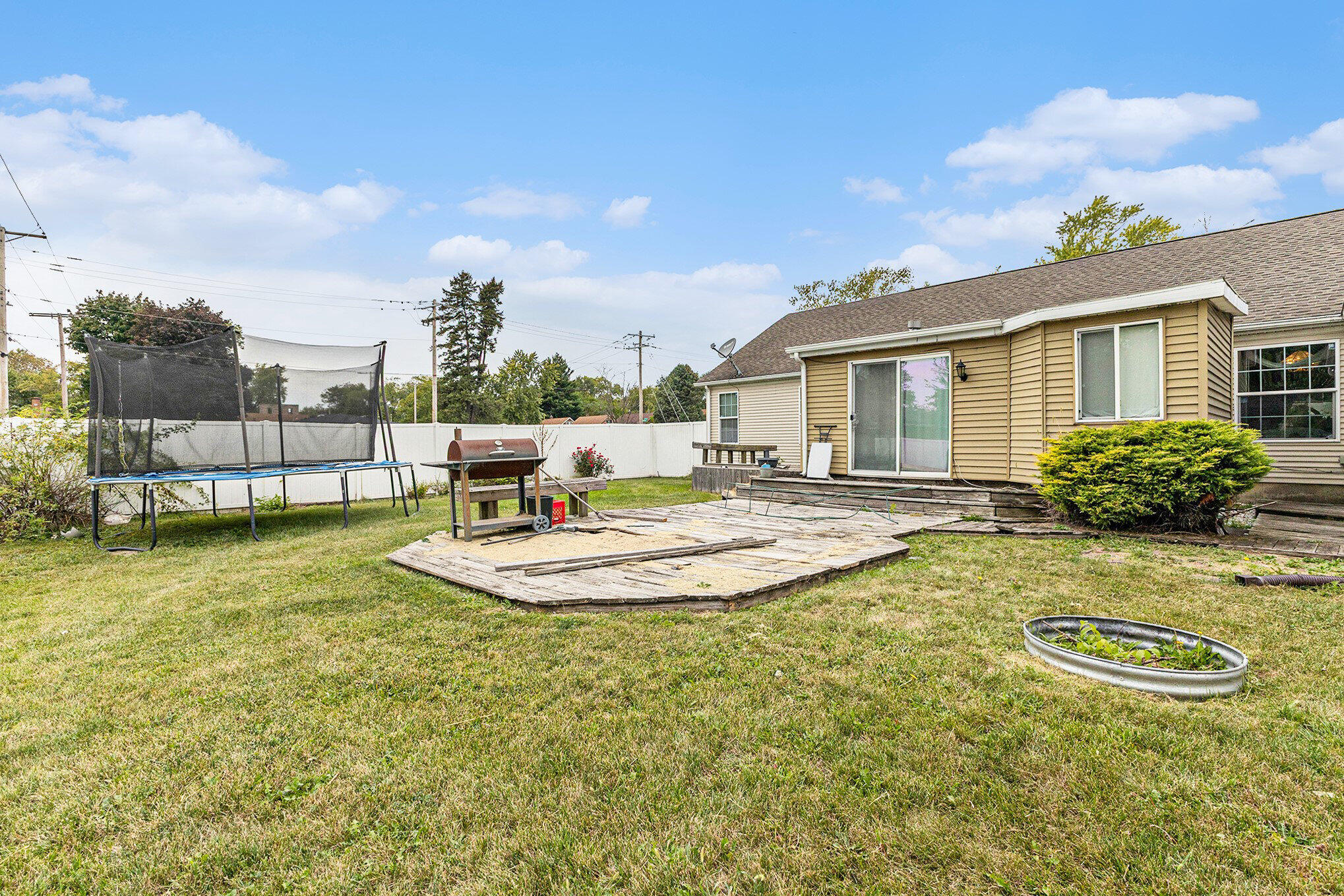 521 W 49th Avenue