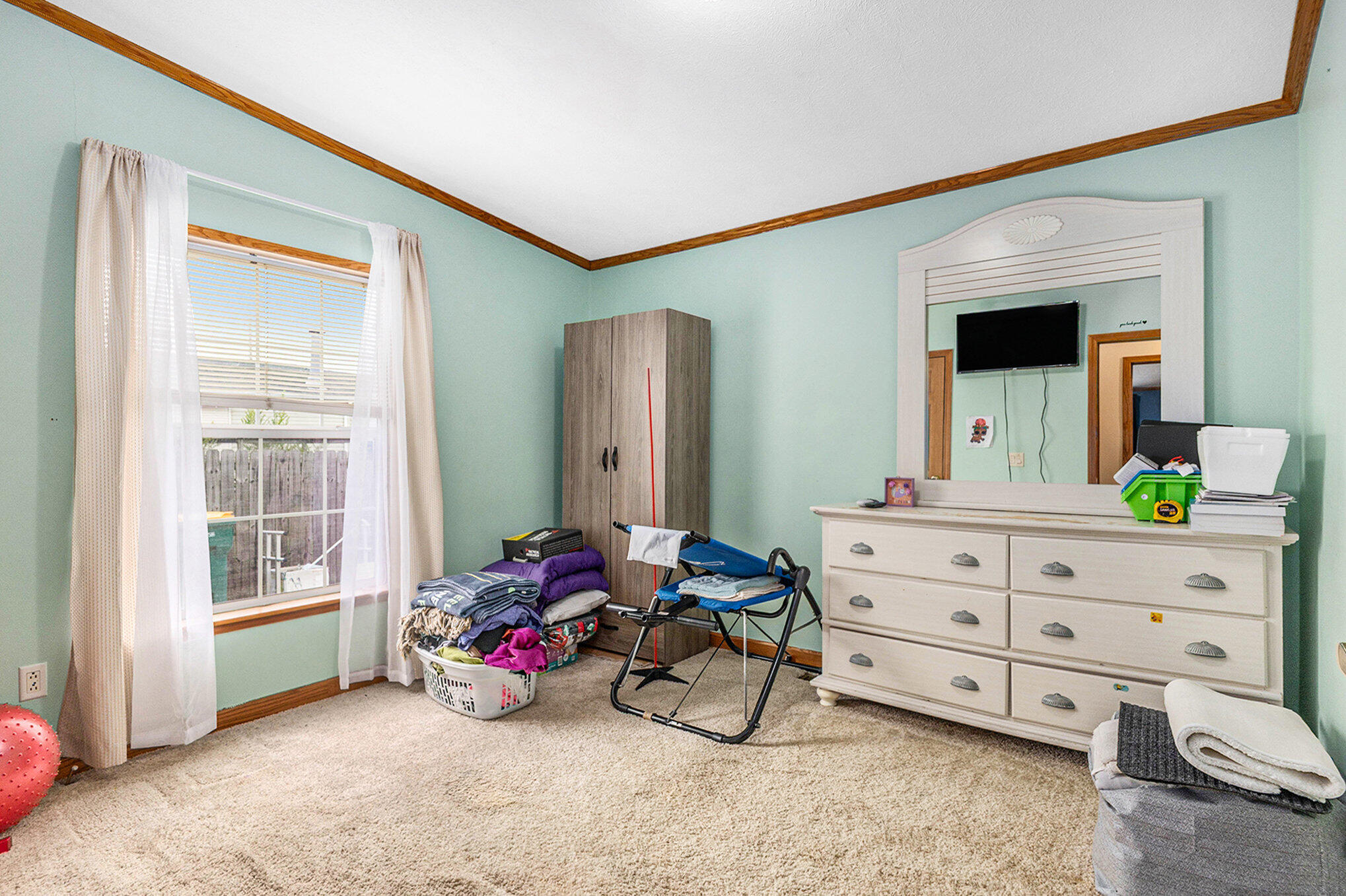 521 W 49th Avenue