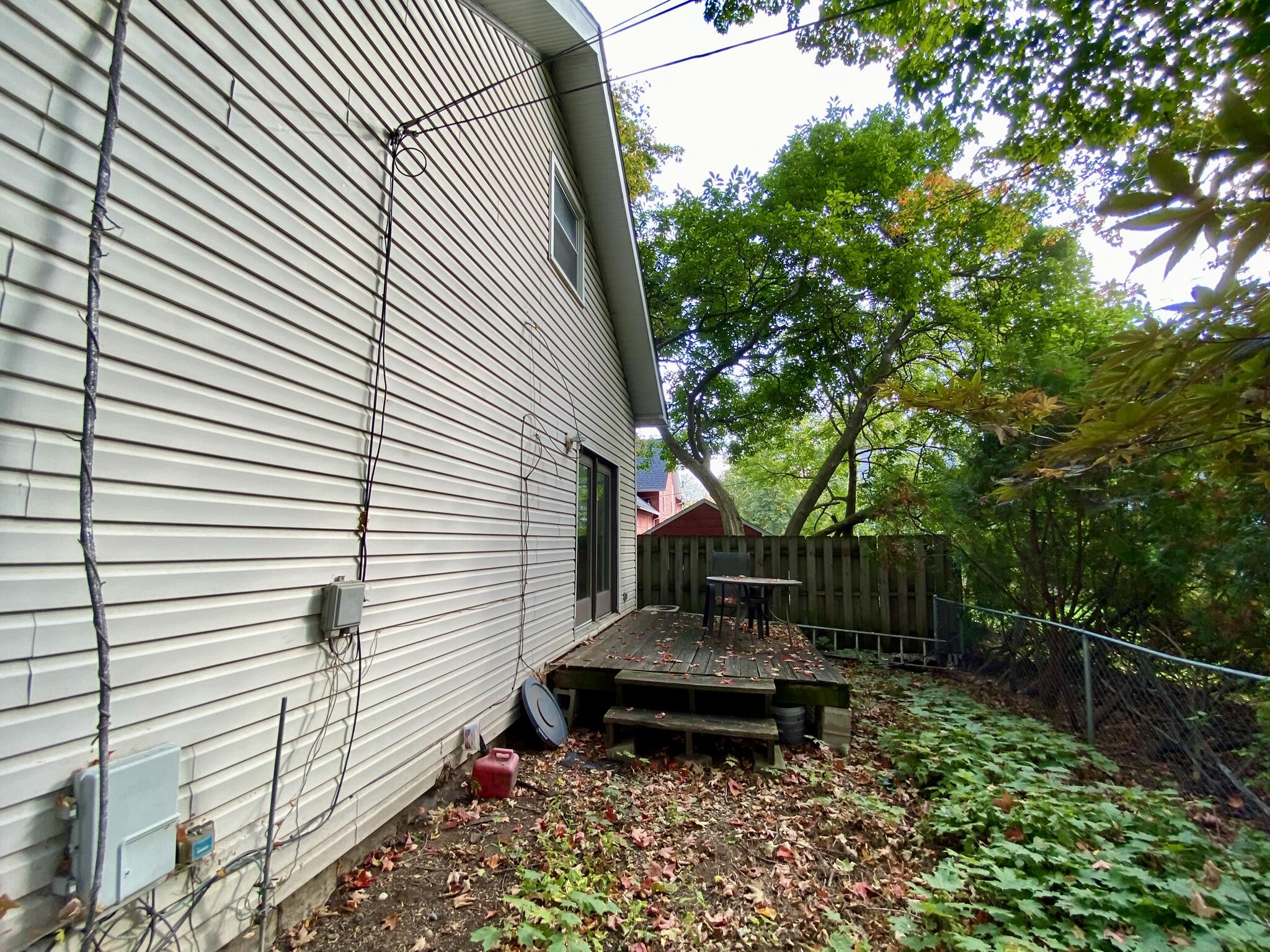 253 Haas Street