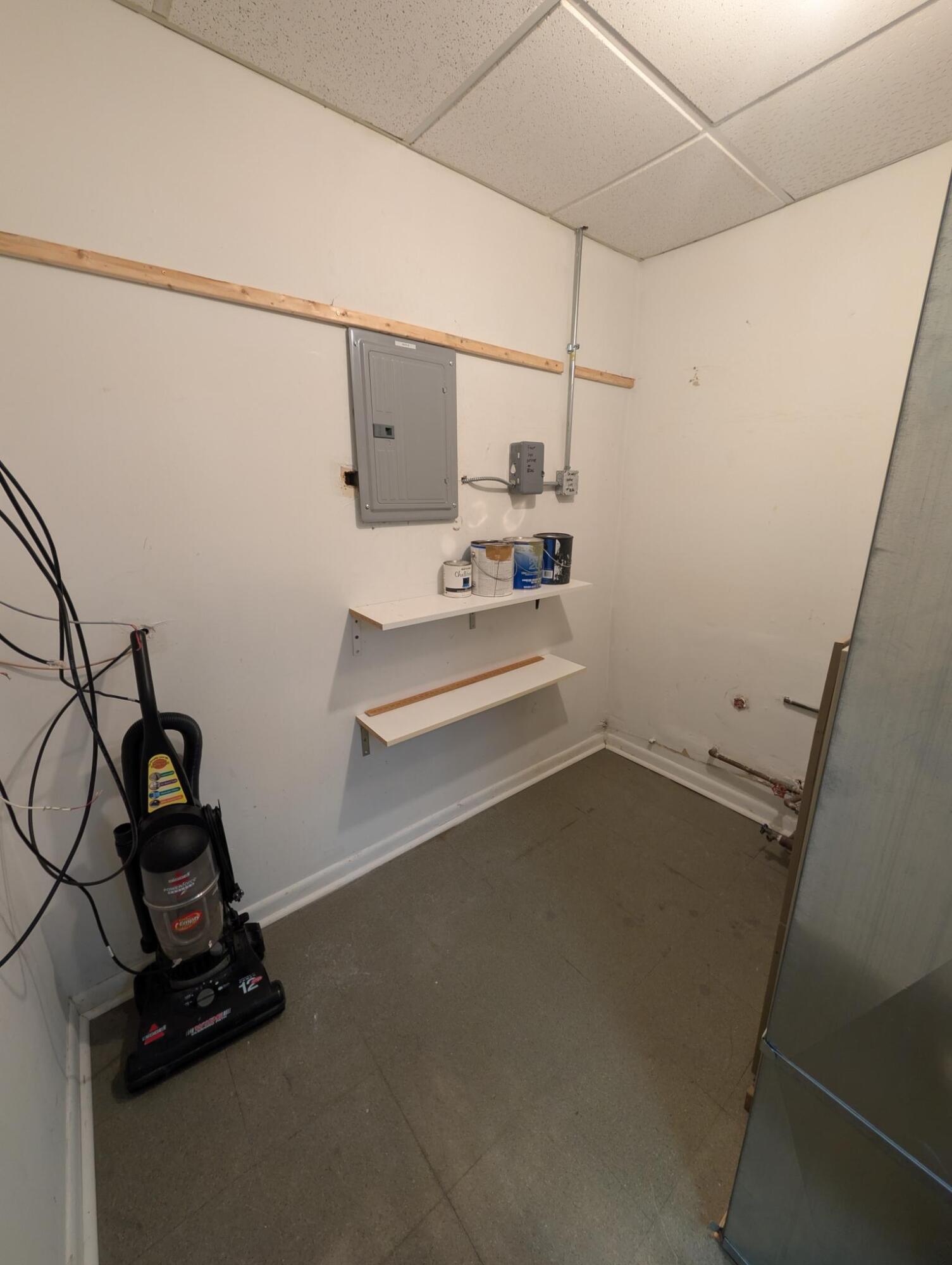 1583-87 S Calumet Road Unit: 101 B