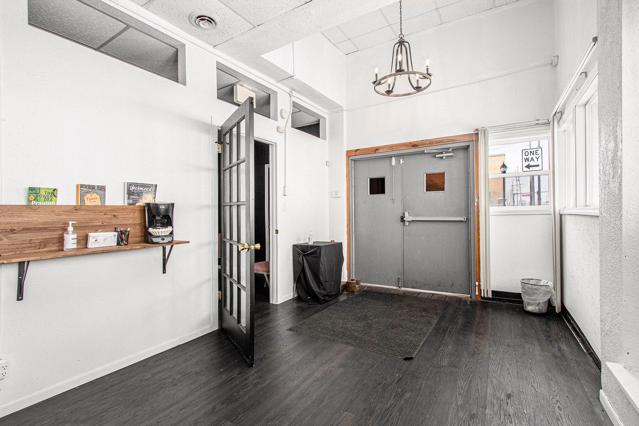 801 E Chicago Avenue