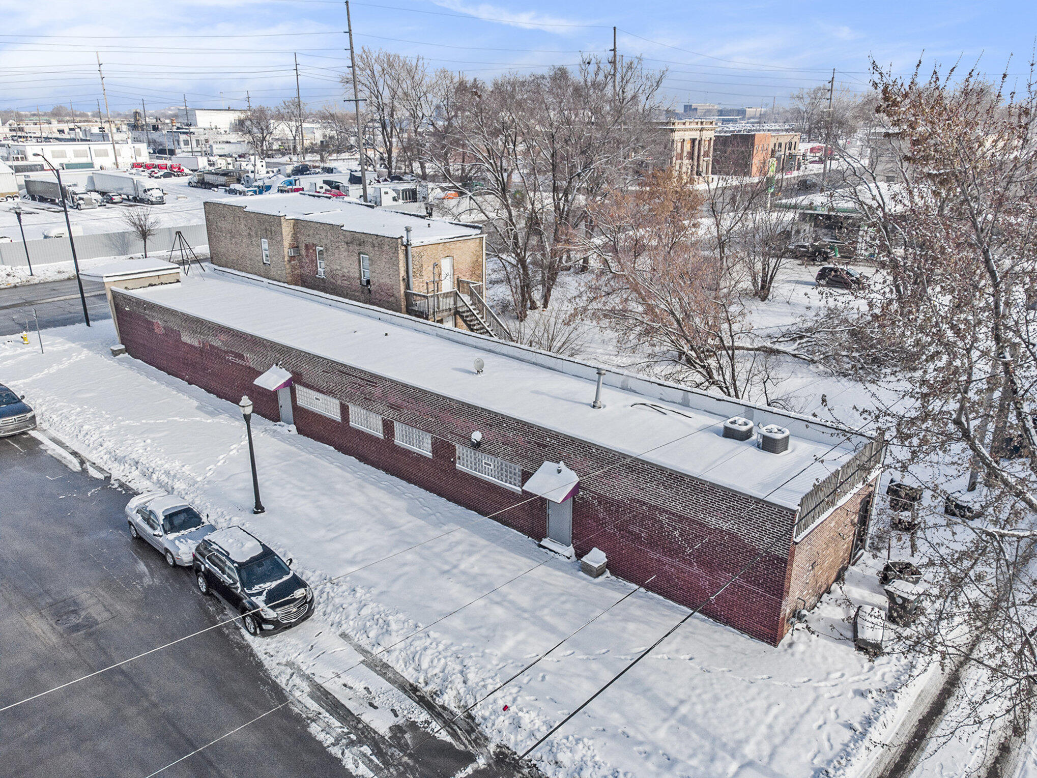 801 E Chicago Avenue