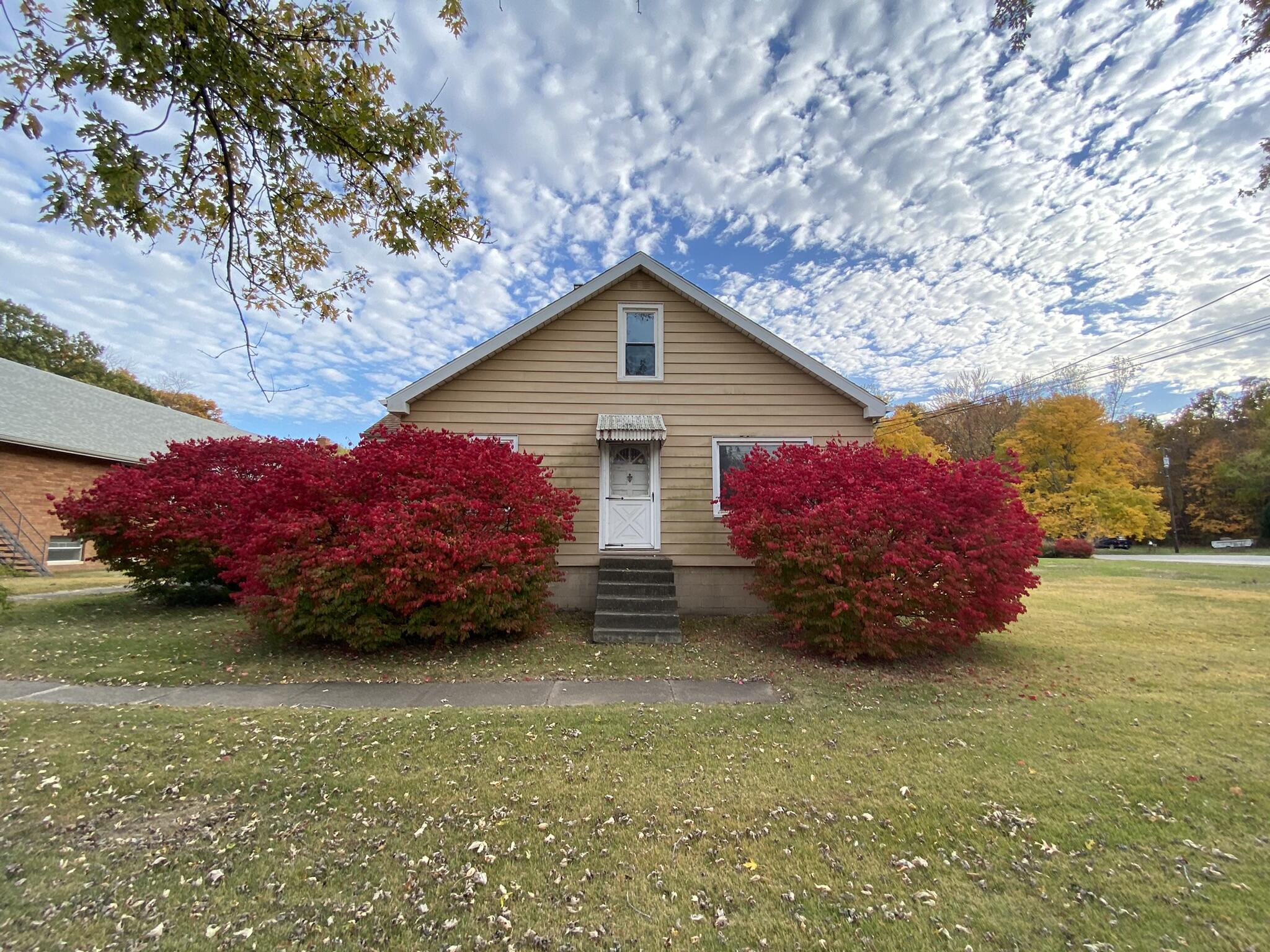 4274 W Dunes Highway