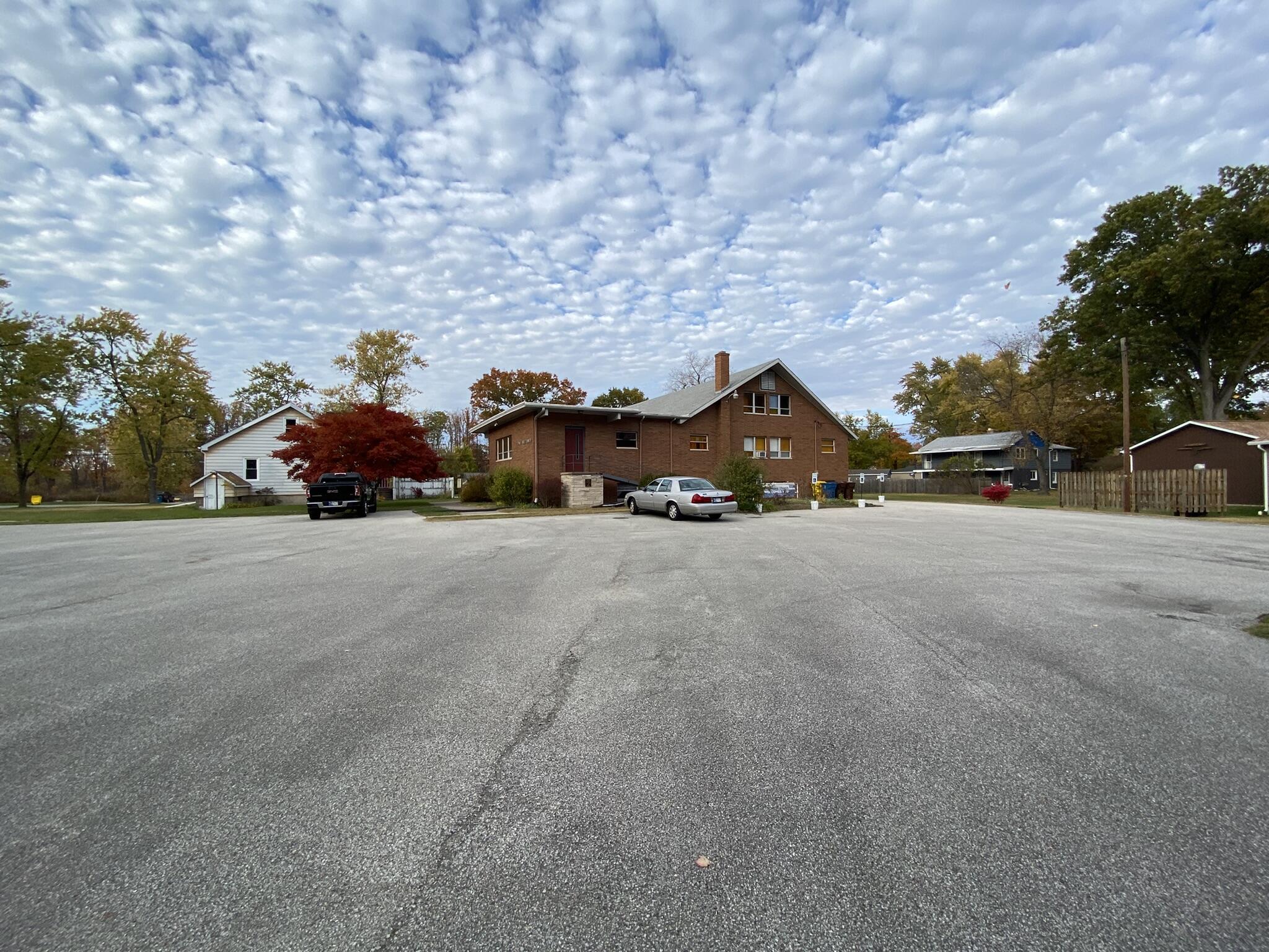 4274 W Dunes Highway