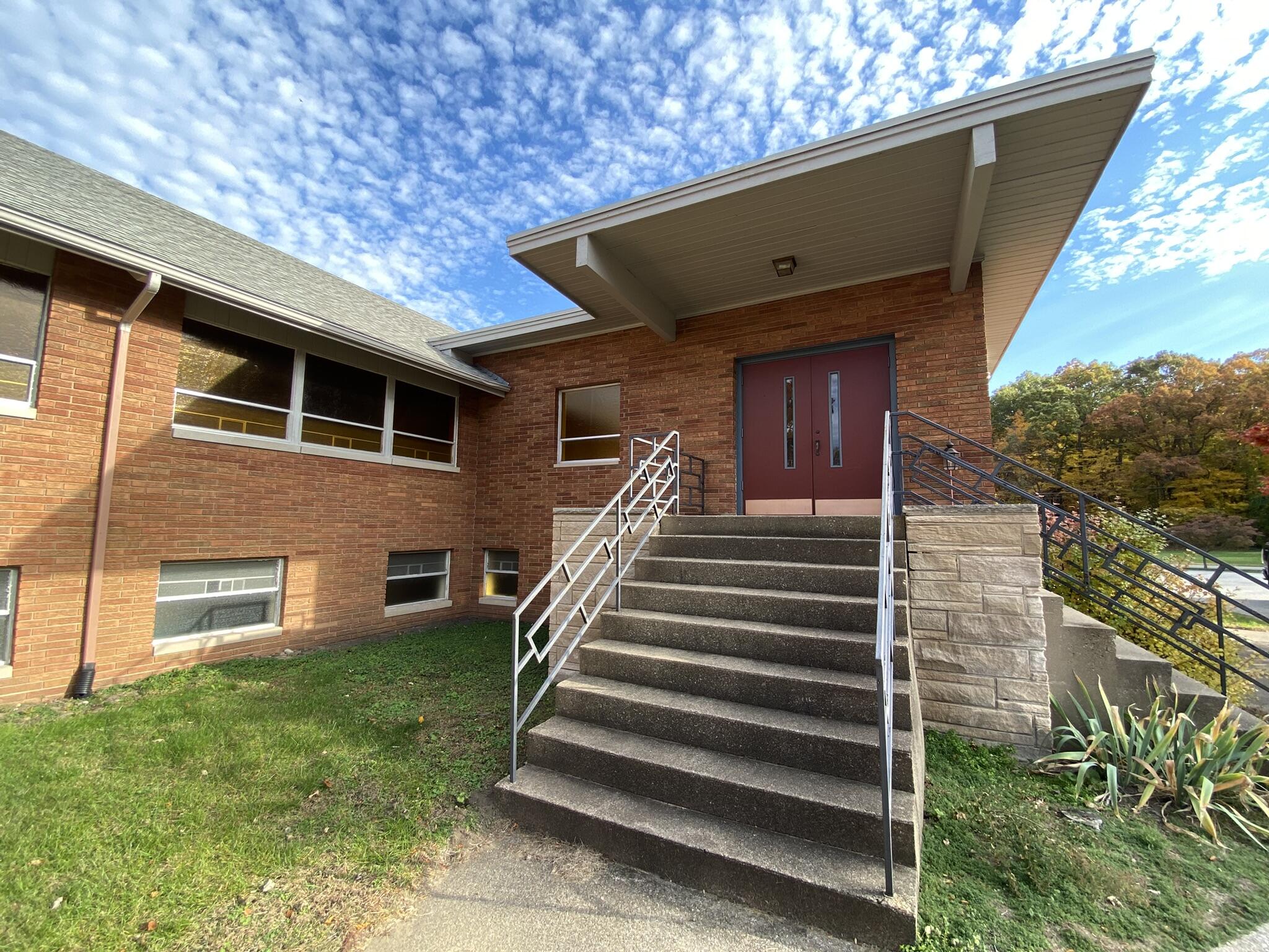 4274 W Dunes Highway