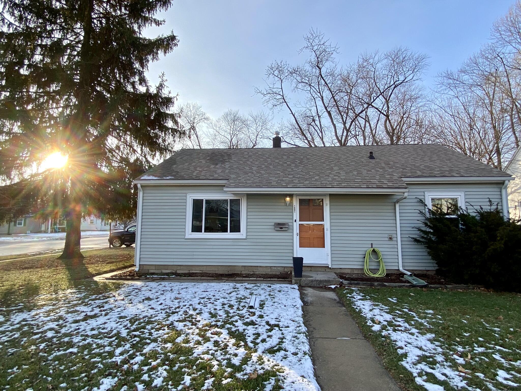 1601 Valparaiso Street