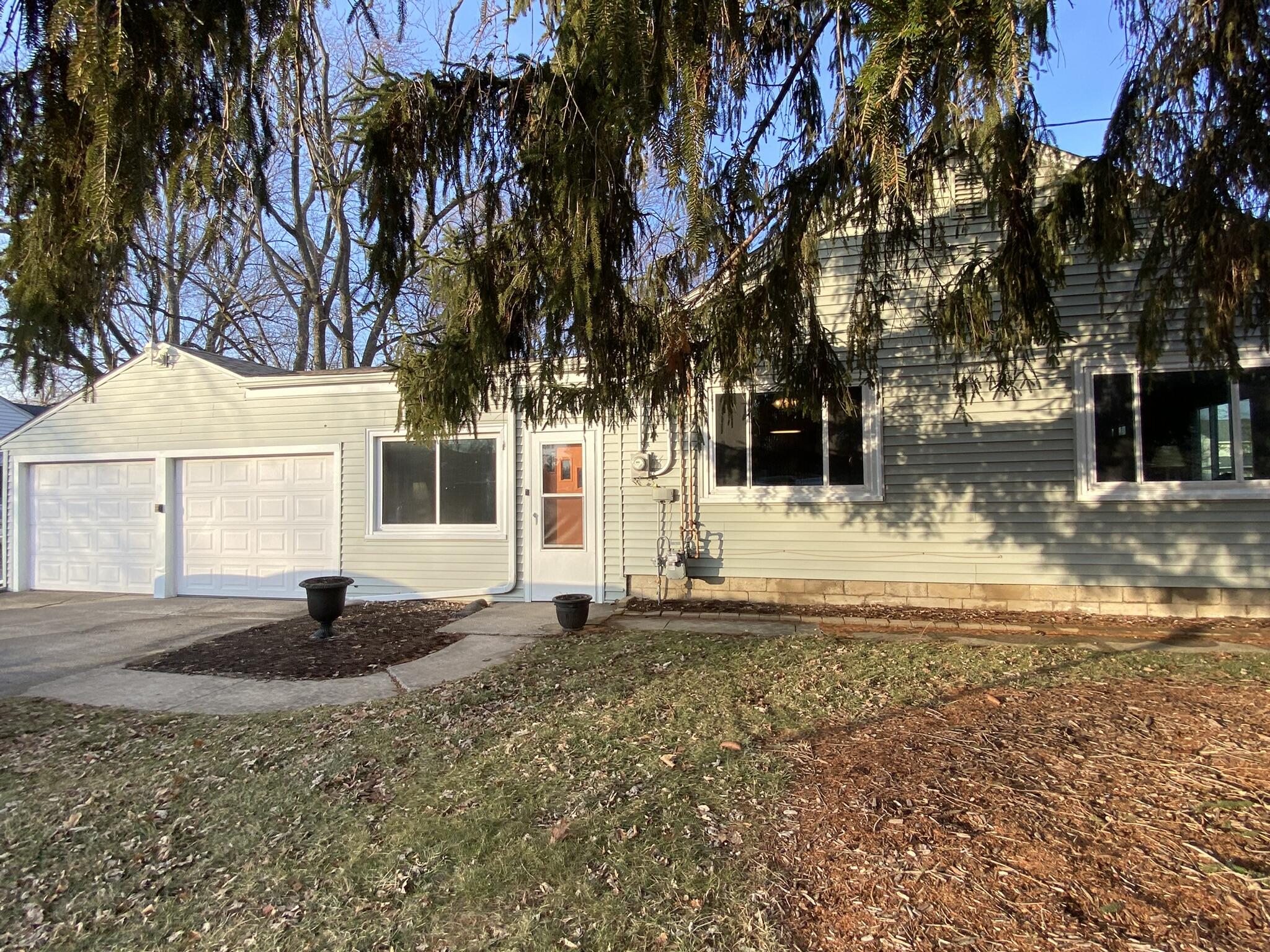 1601 Valparaiso Street